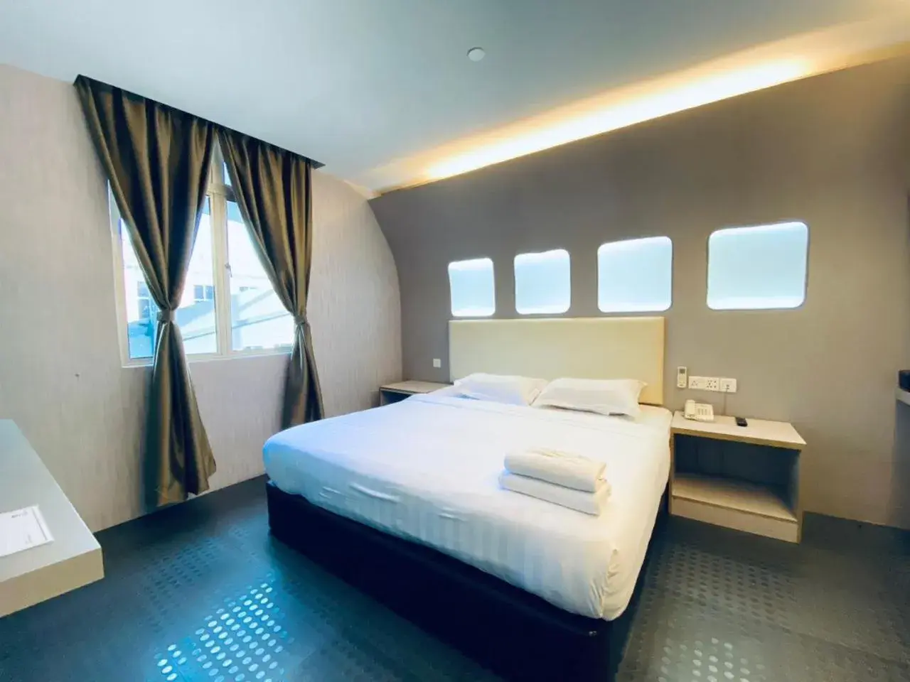 Economy King Room in Sri Langit Hotel KLIA, KLIA 2 & F1 Economy King Room in Sri Langit Hotel KLIA, KLIA 2 & F1