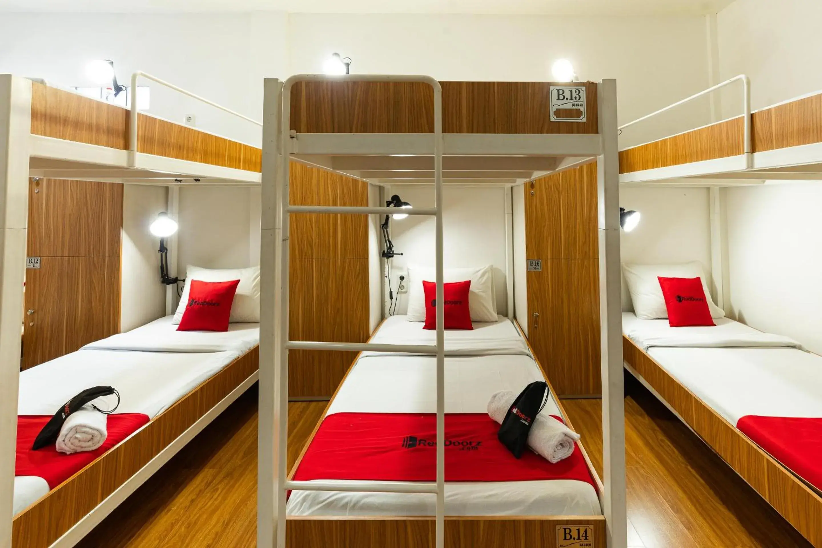 RedDoorz Hostel @ Dago 2 RedDoorz Hostel @ Dago 2