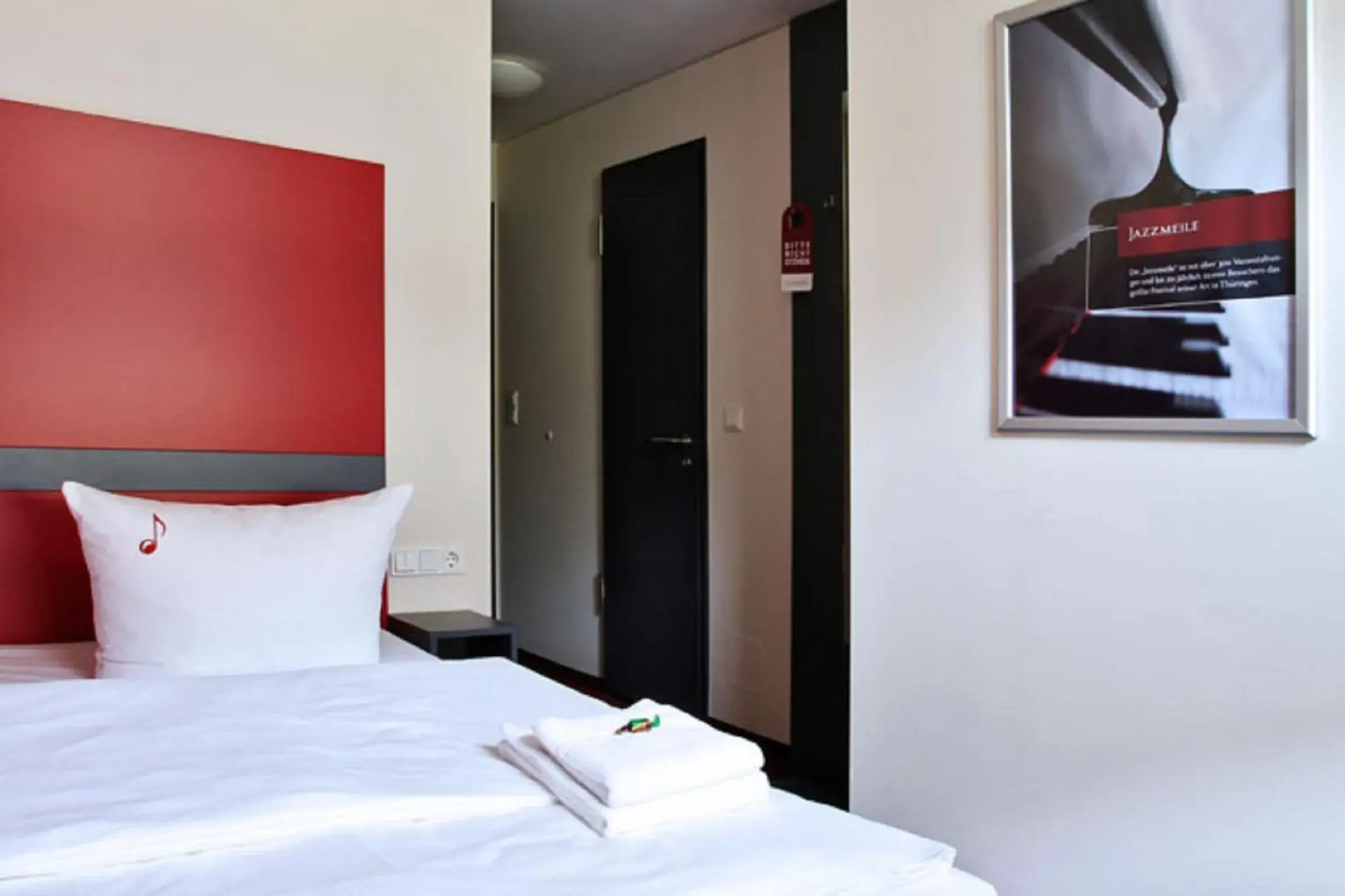 Single Room with Shower - single occupancy in Hotel VielHarmonie Single Room with Shower - single occupancy in Hotel VielHarmonie
