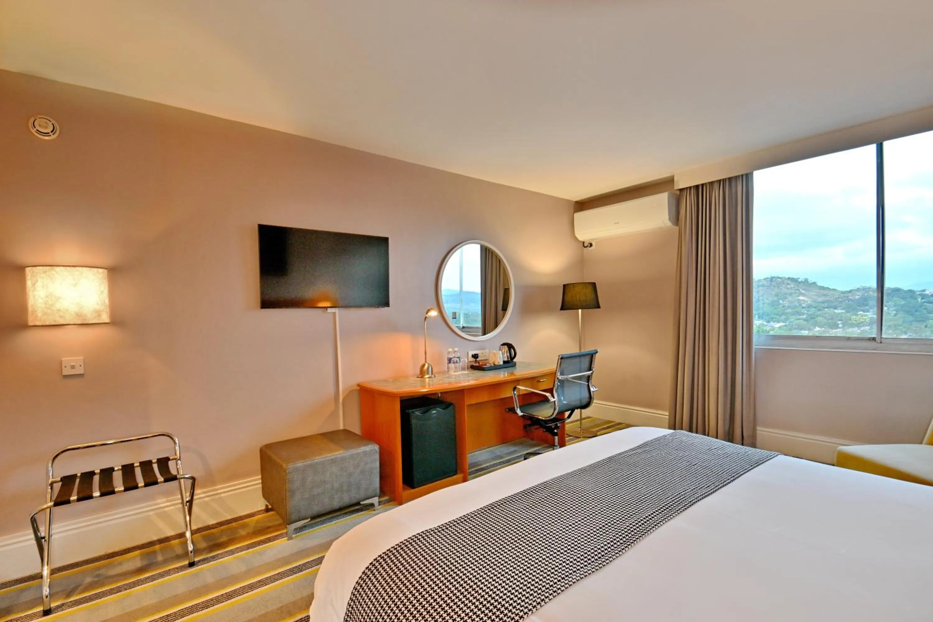 Bed in Holiday Inn - Mutare by IHG