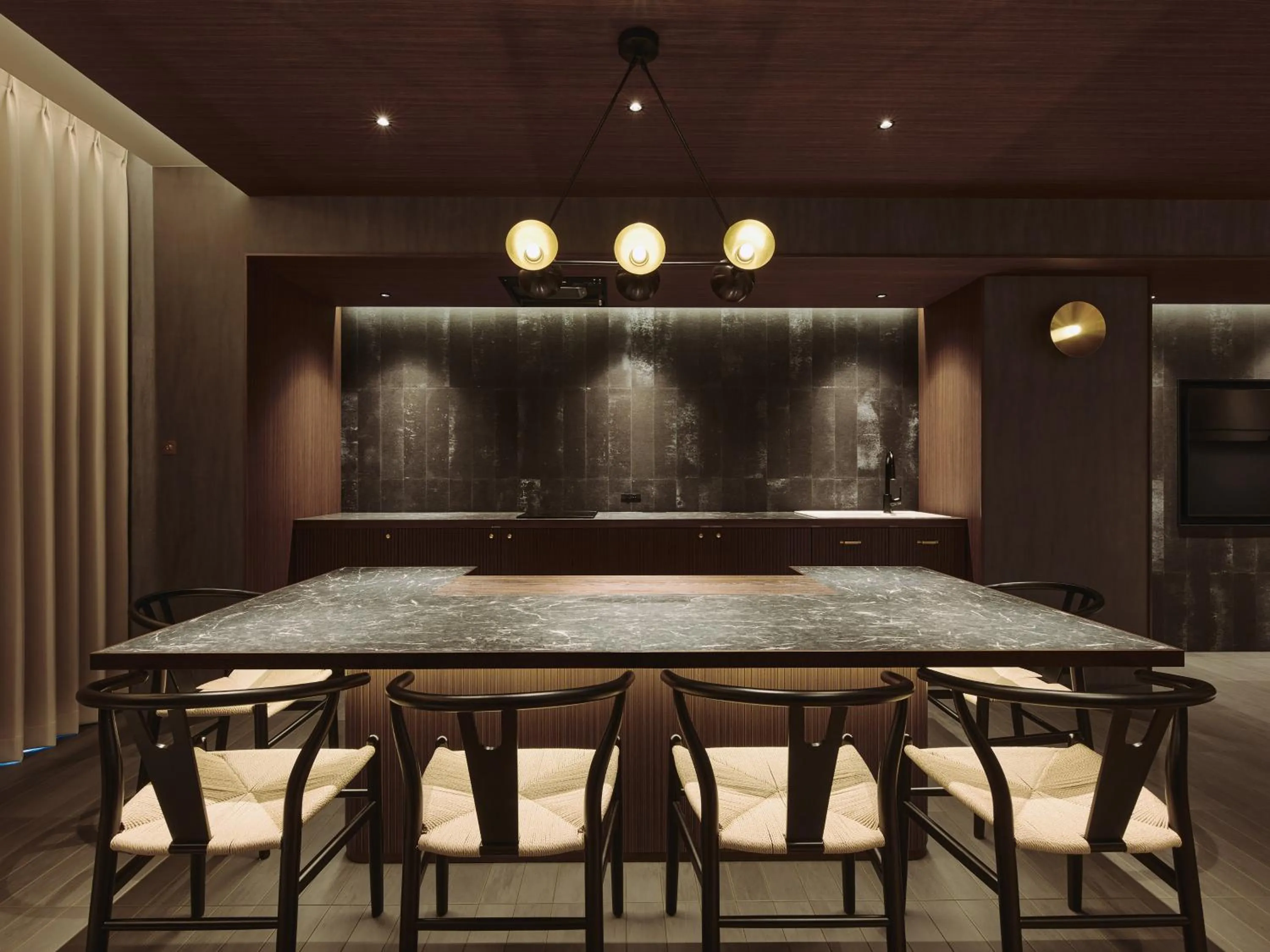 Dining area in illi Gran Azabujuban