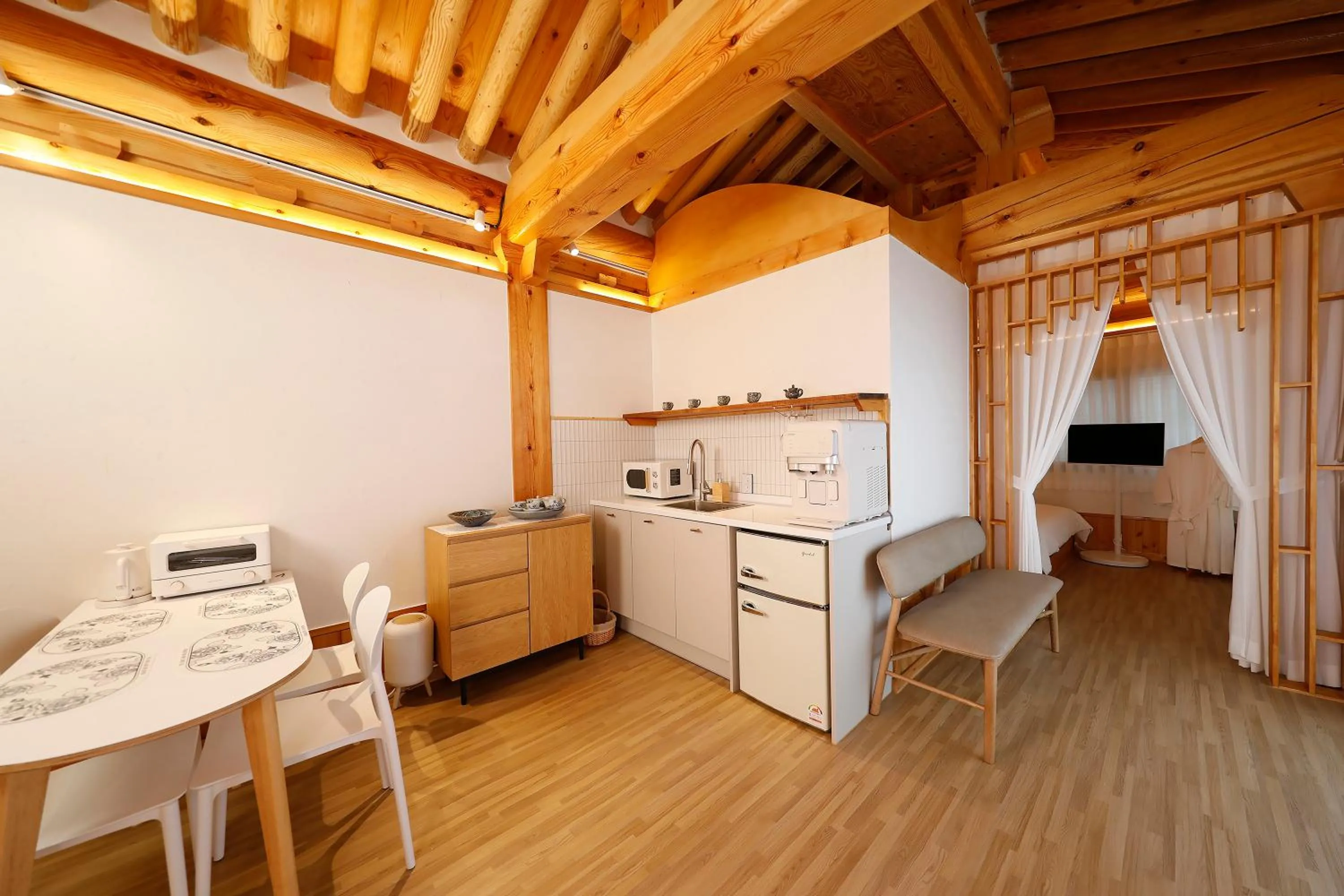 Kitchen or kitchenette in Hanok stay Mokhyang
