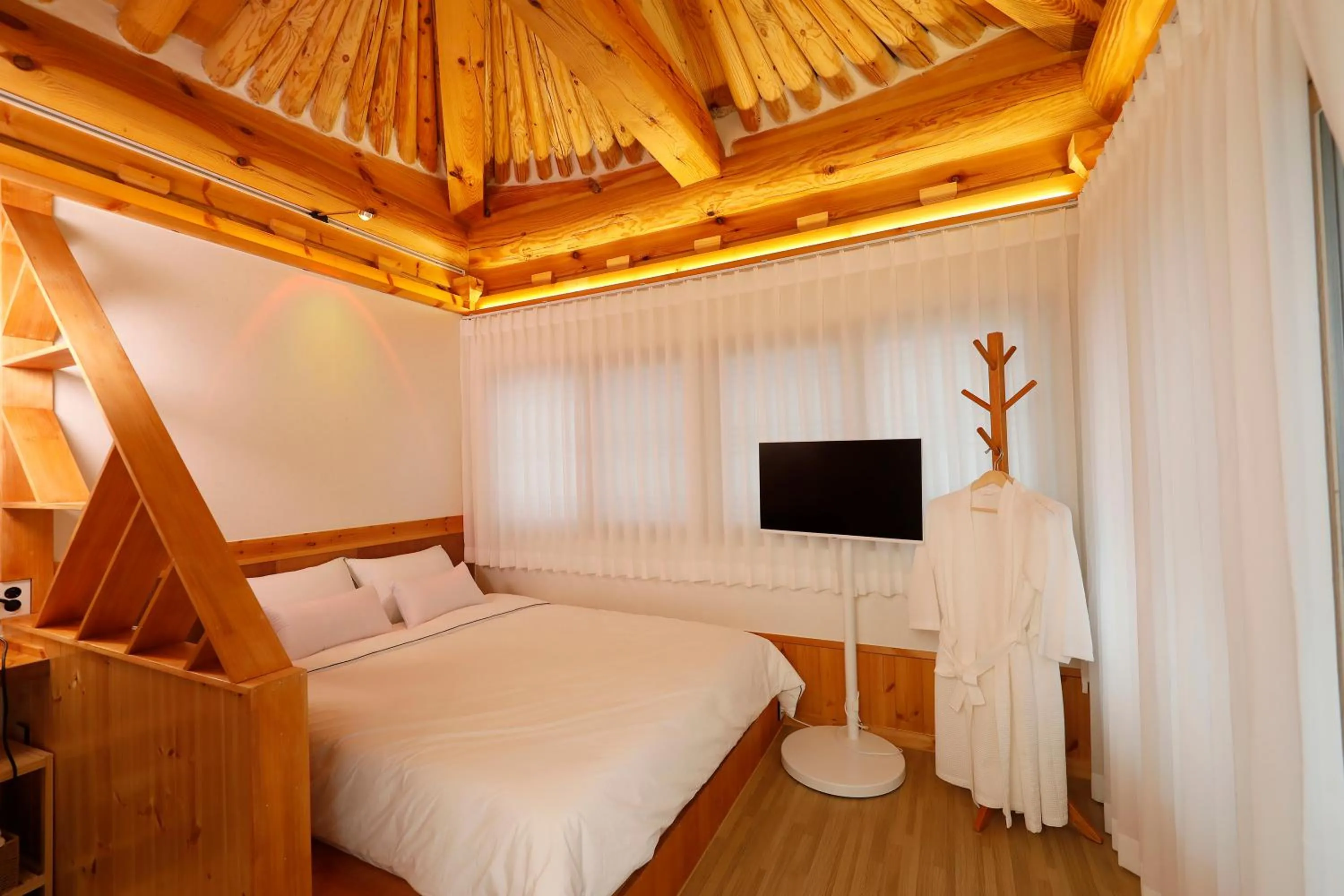 TV and multimedia, Bed in Hanok stay Mokhyang