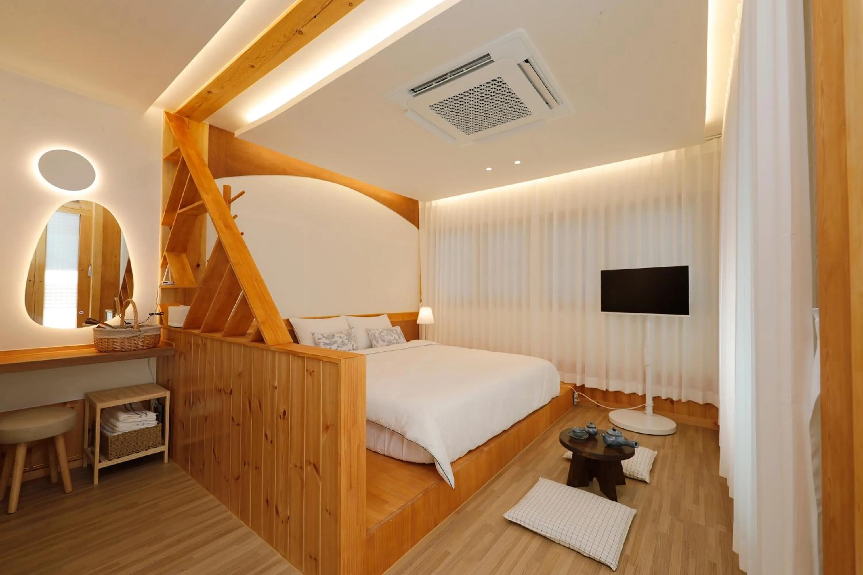 Living room, Bed in Hanok stay Mokhyang