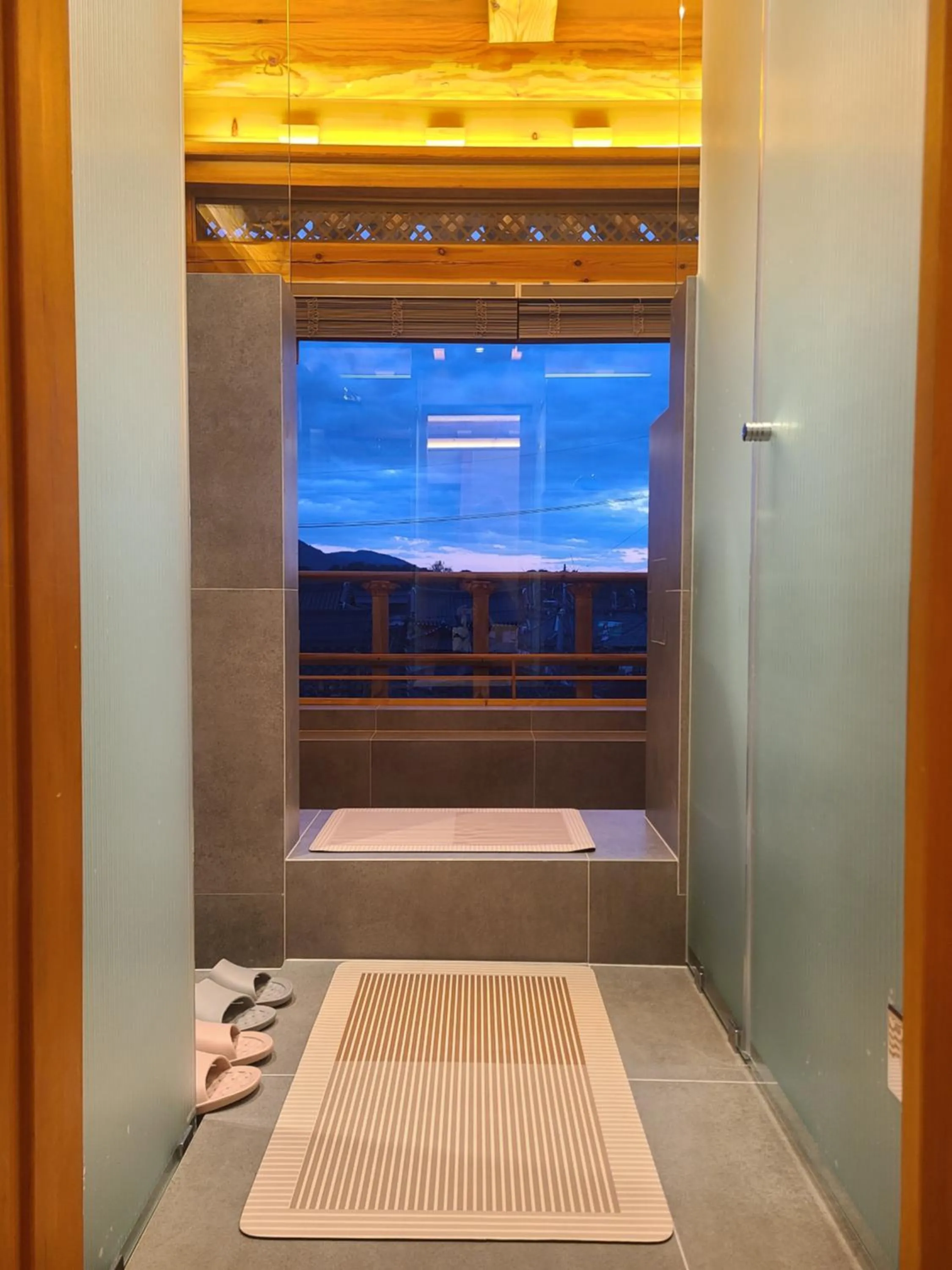 Area and facilities in Hanok stay Mokhyang