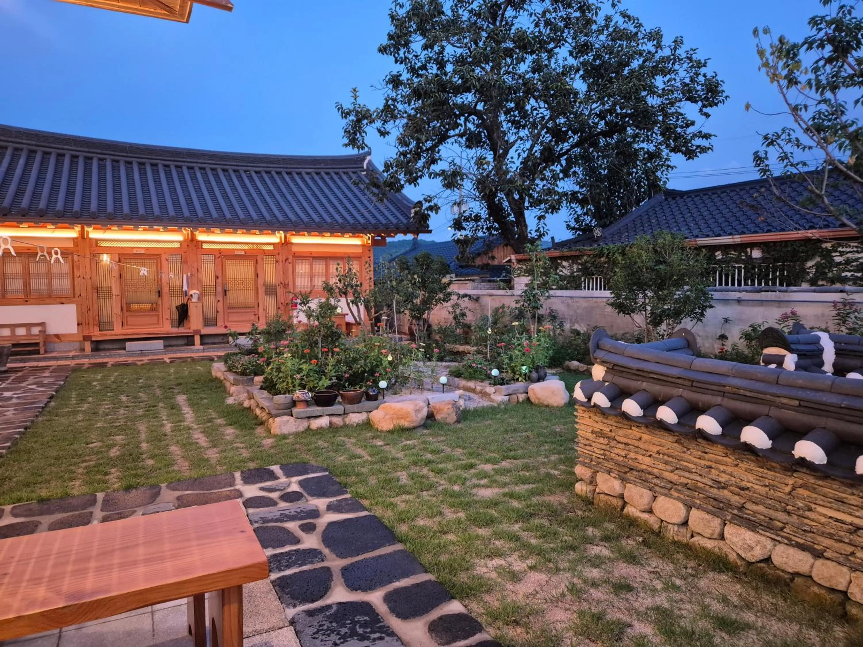 Property building in Hanok stay Mokhyang