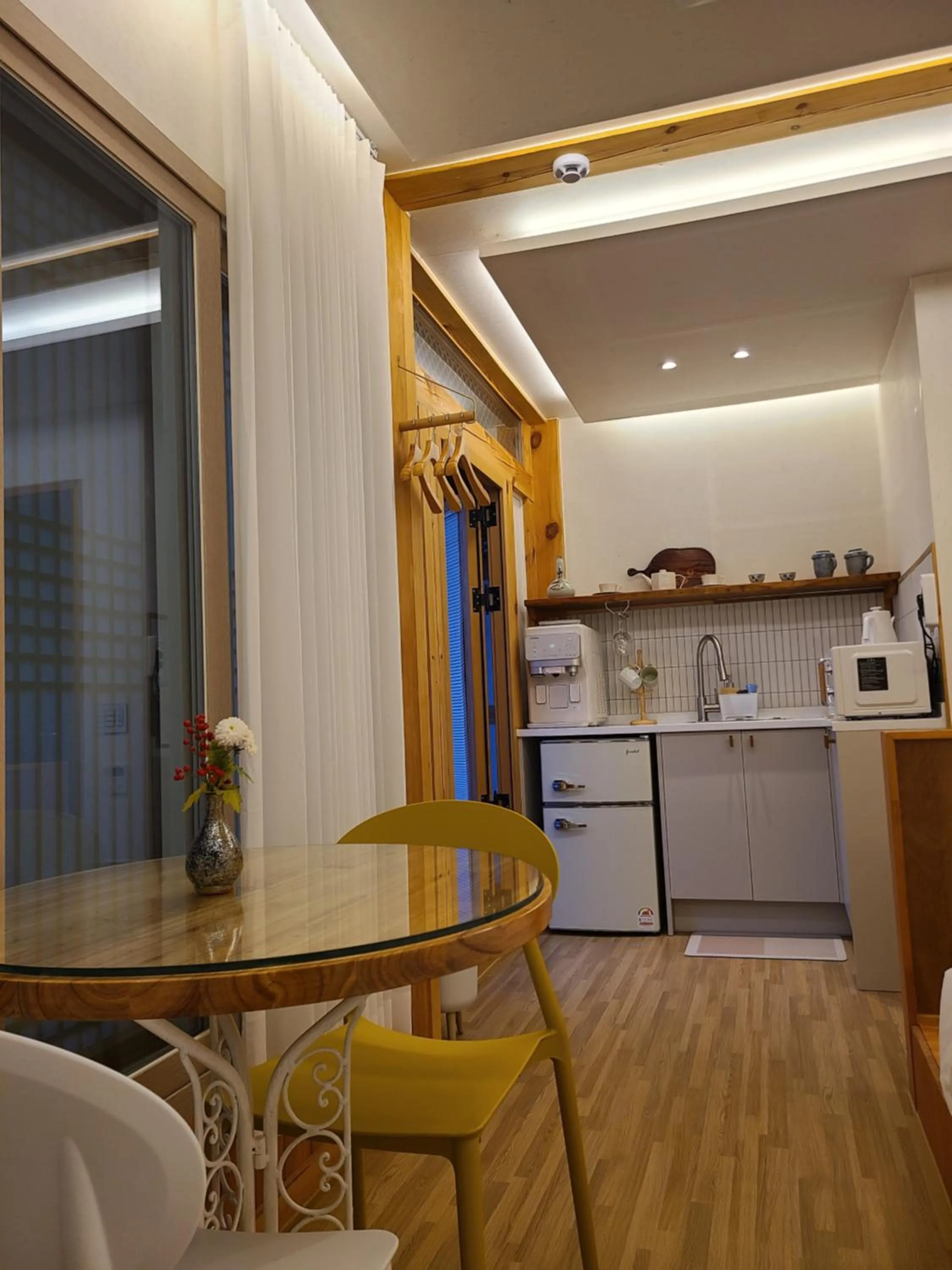 Dining area in Hanok stay Mokhyang