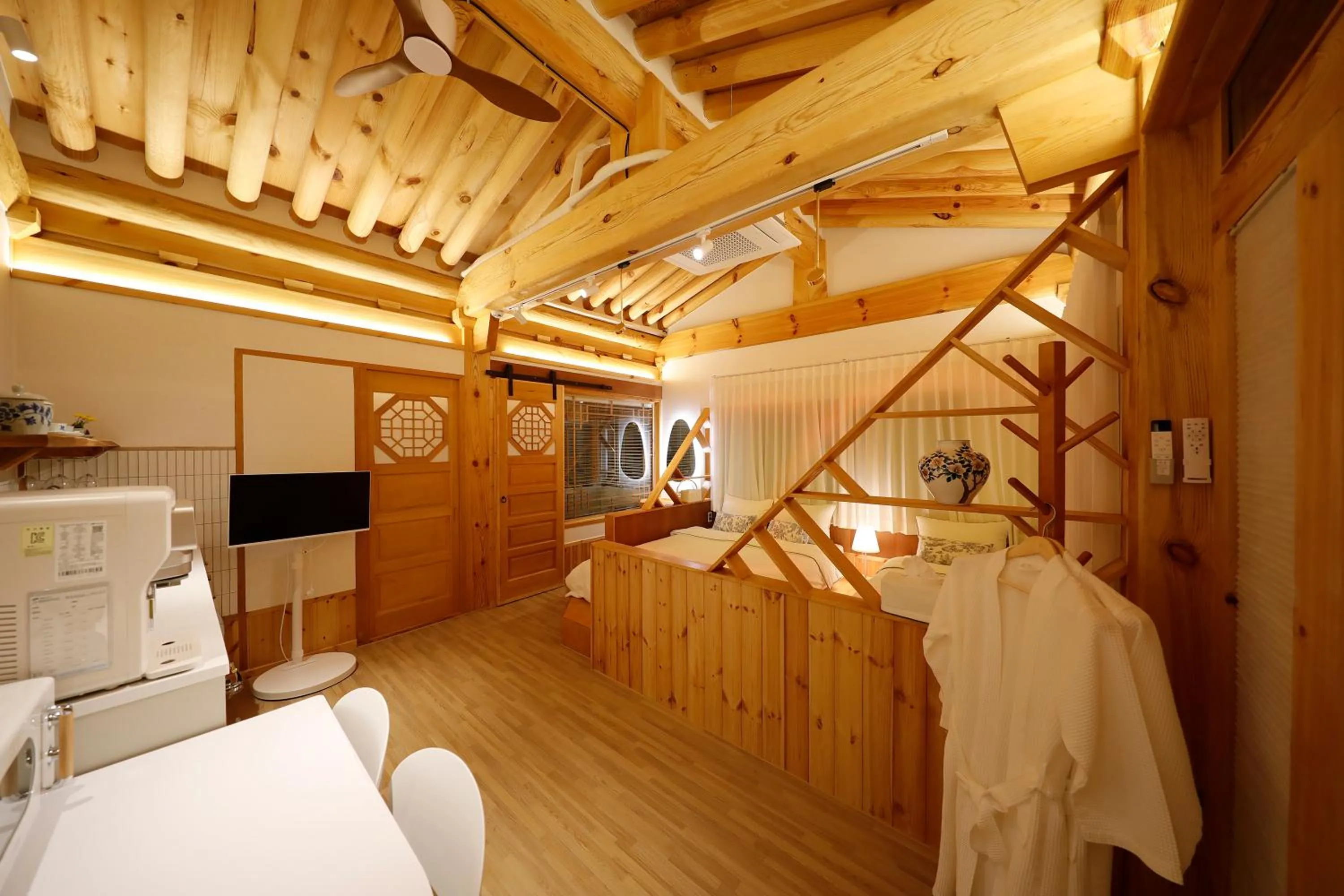 Bedroom in Hanok stay Mokhyang
