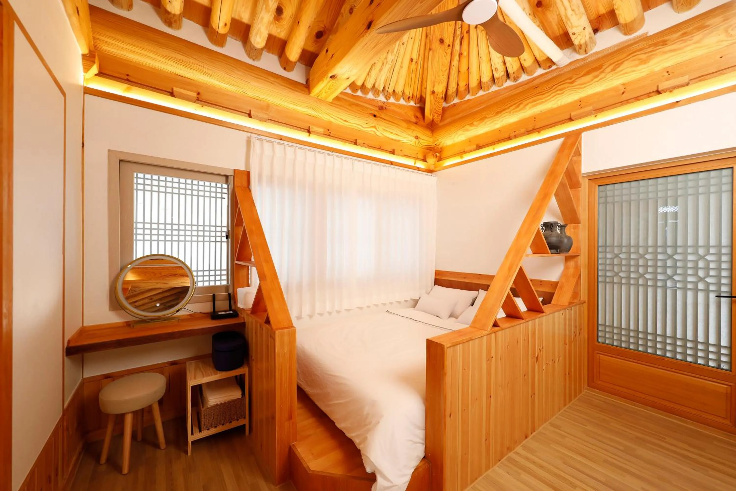 Bedroom, Bed in Hanok stay Mokhyang