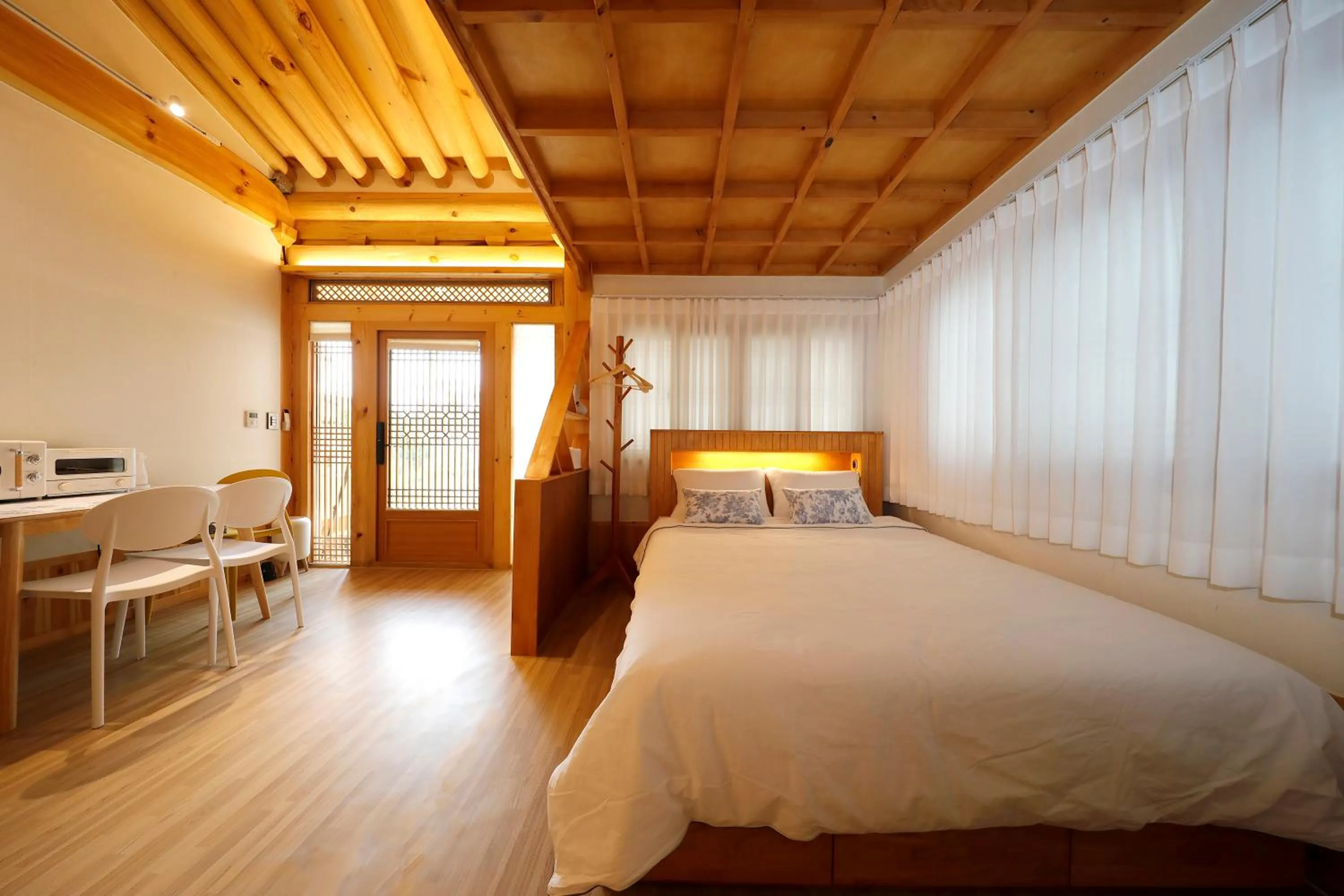 Bedroom, Bed in Hanok stay Mokhyang