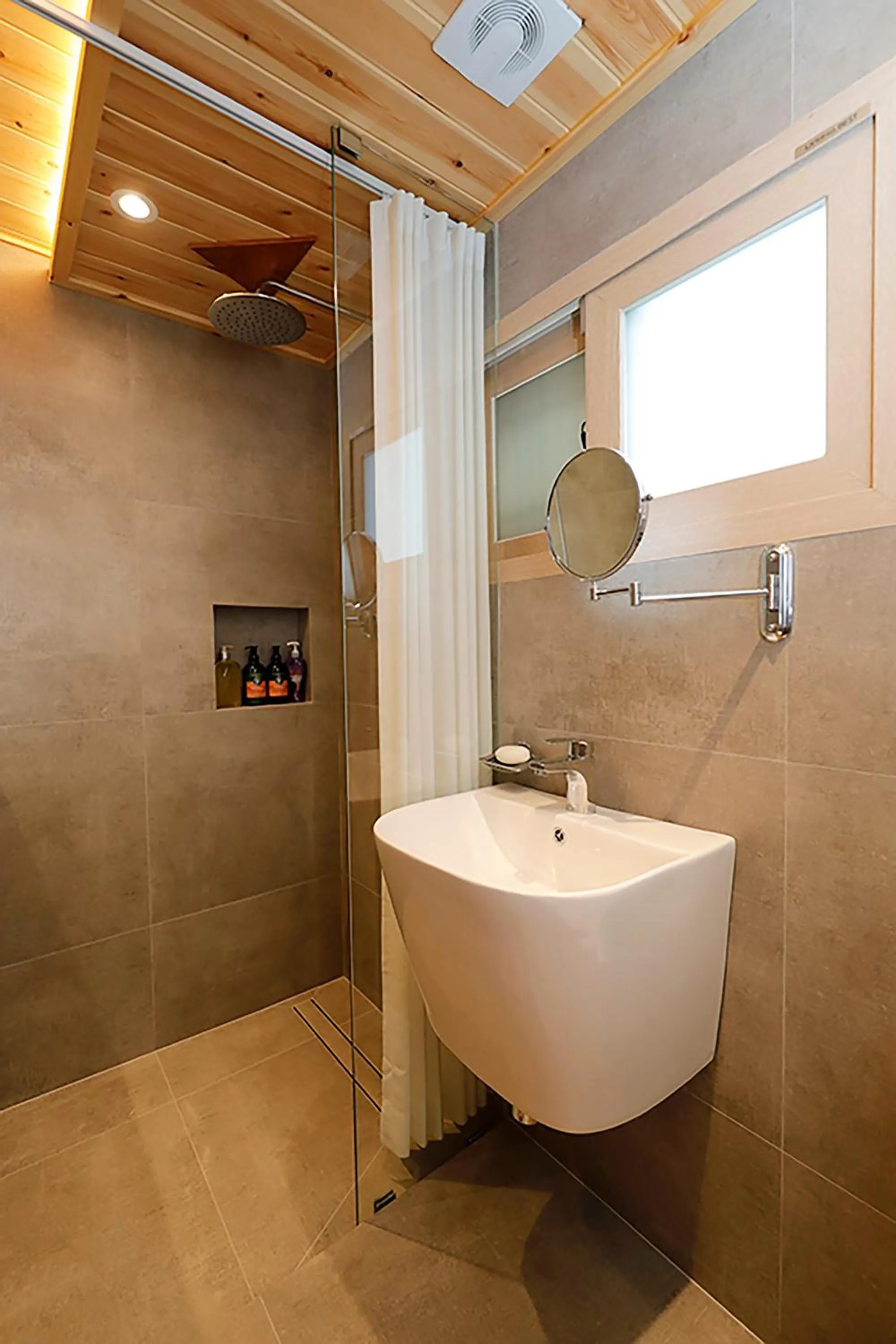 Bathroom in Hanok stay Mokhyang