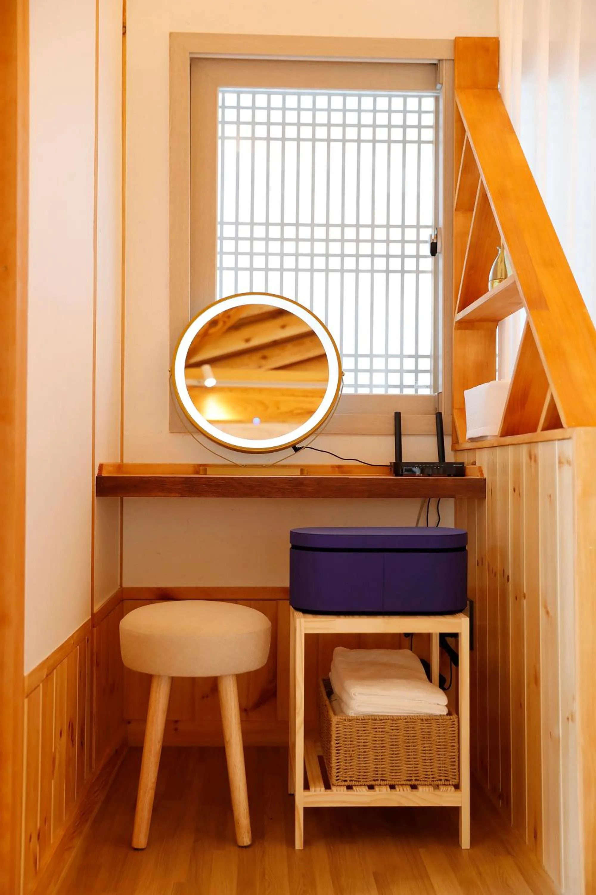 hair dresser in Hanok stay Mokhyang