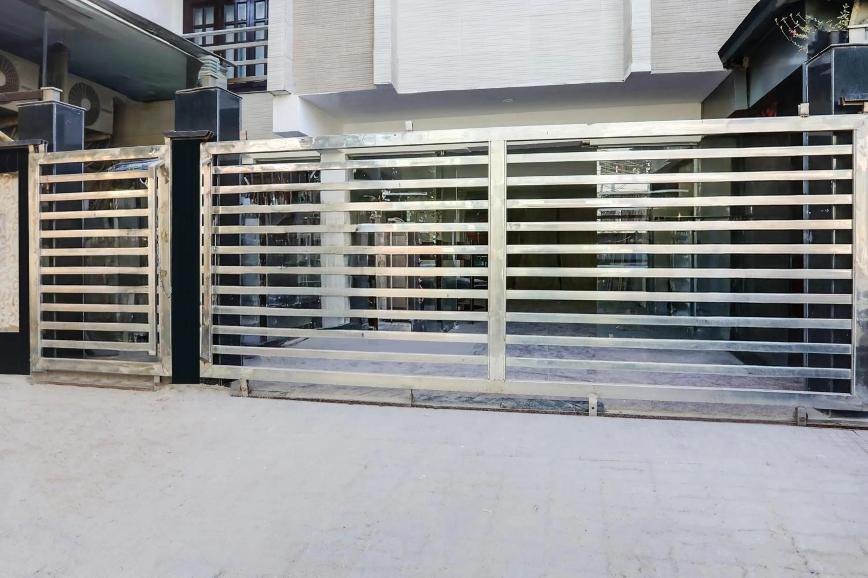 Facade/entrance in Collection O Gol Park Atala