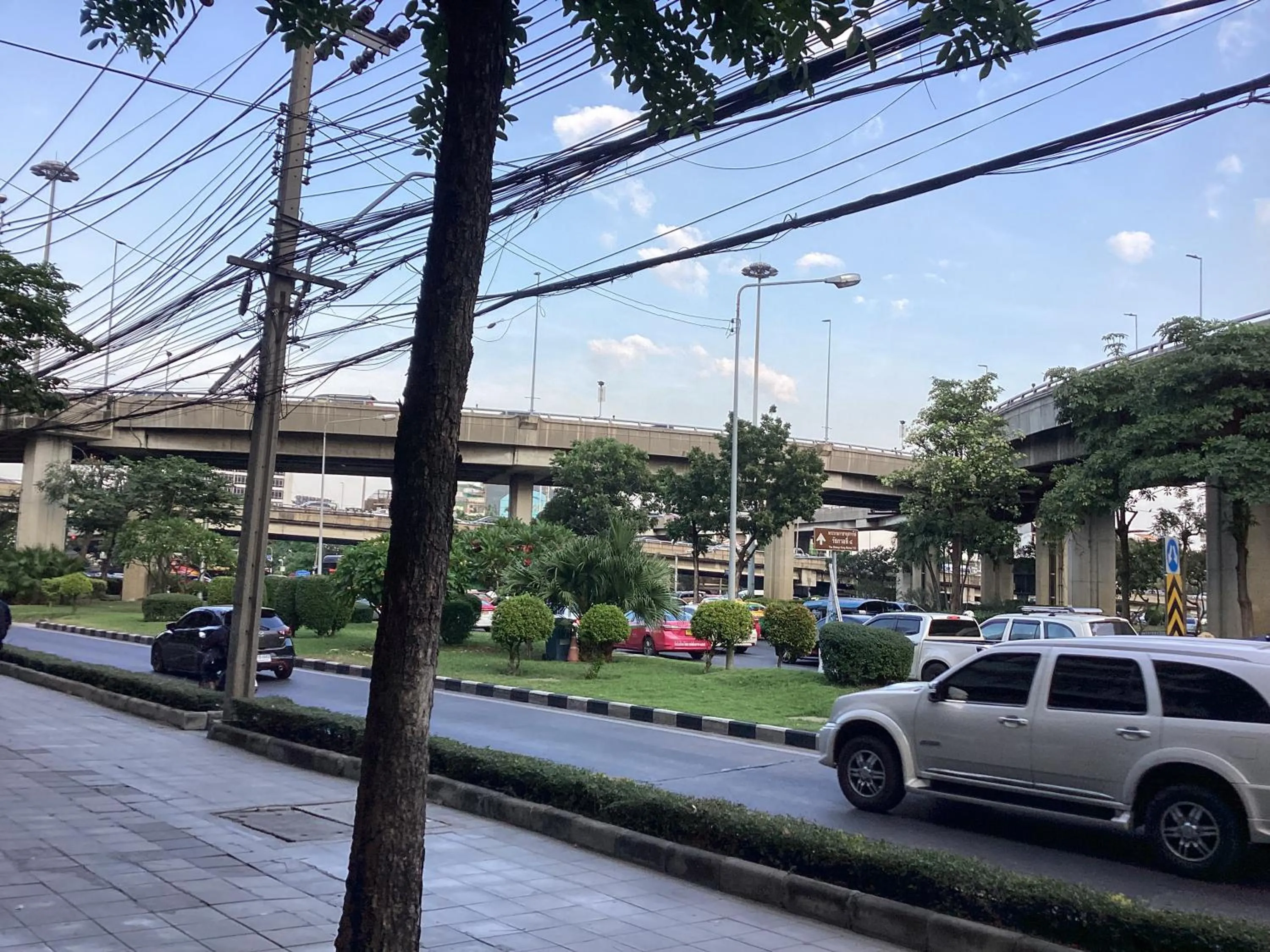 Property building in Ther Bangkoknoi Hotel