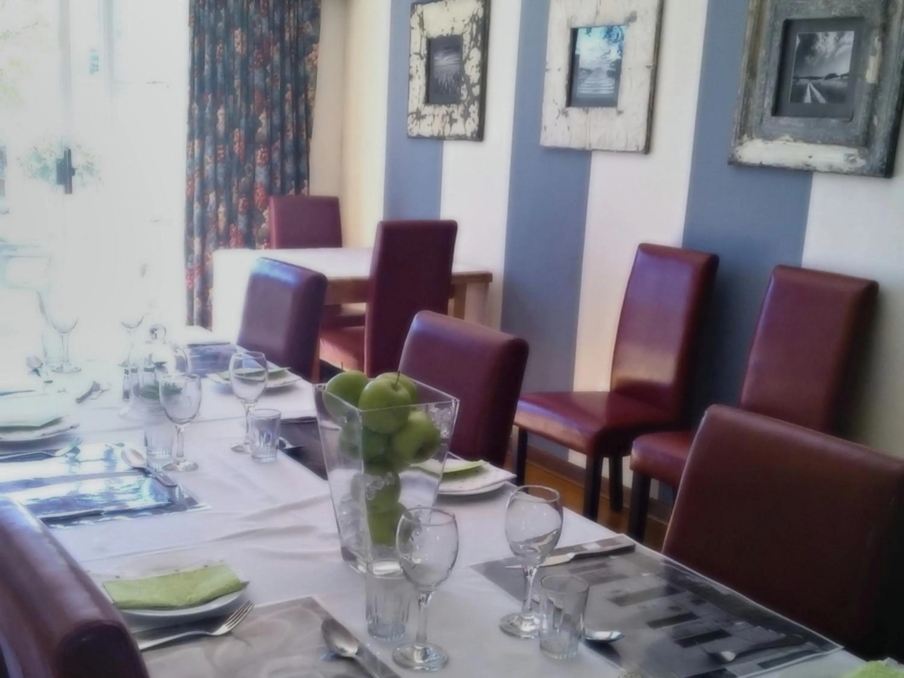 Restaurant/places to eat in The Lighthouse Guesthouse