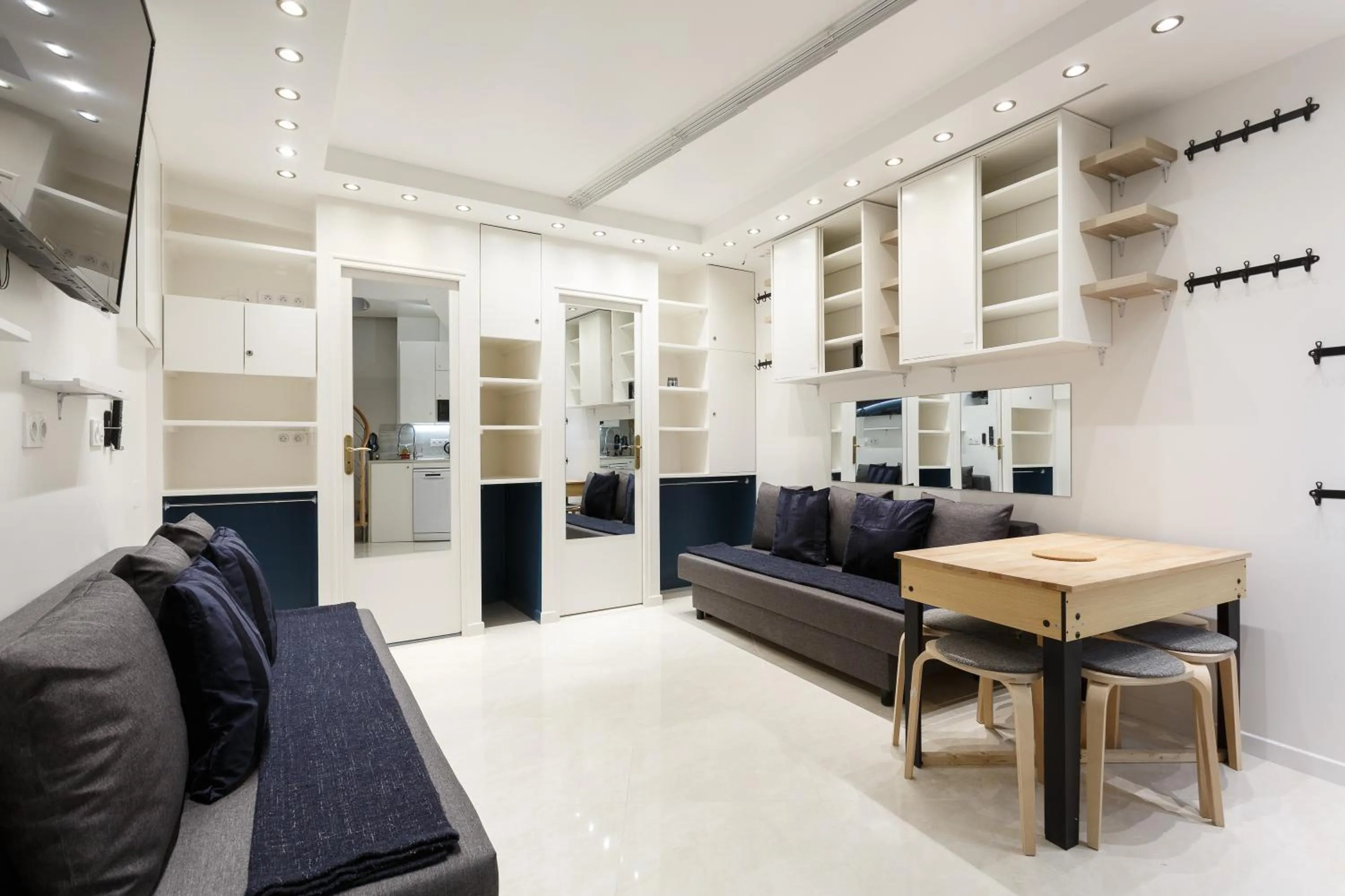 TV and multimedia in Appartement Petits Champs II
