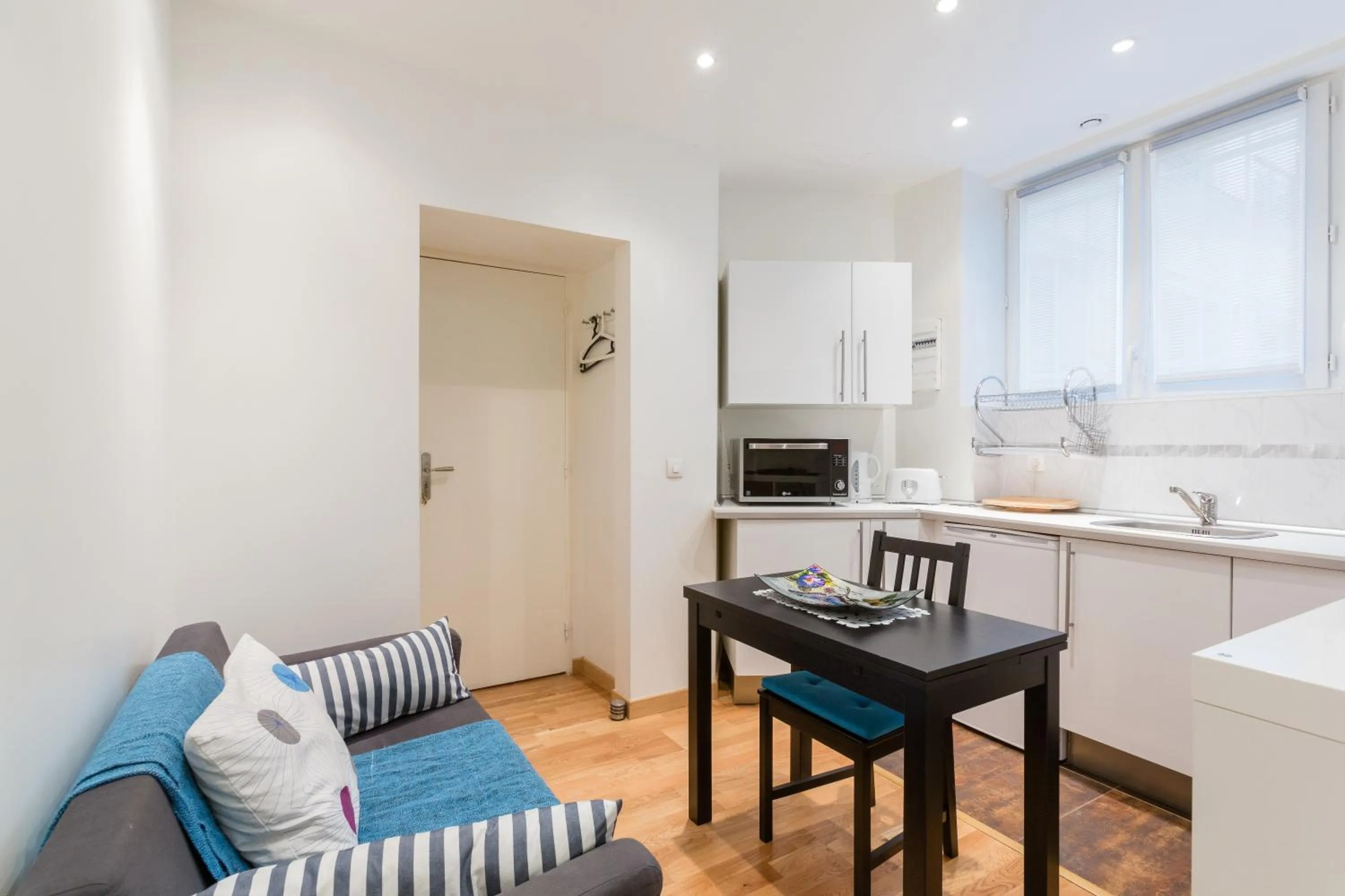 Kitchen or kitchenette in Appartement Petits Champs II