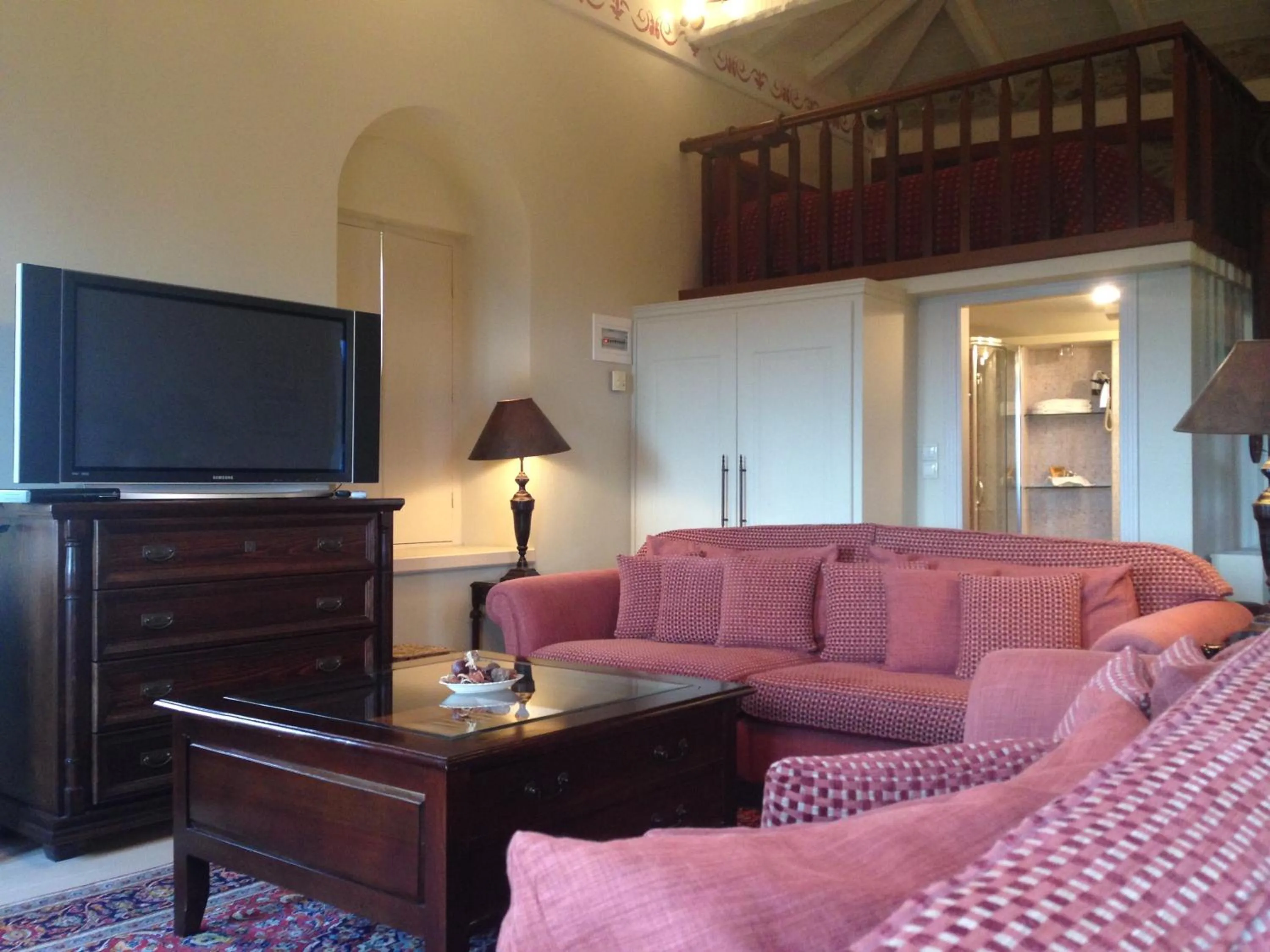 Photo of the whole room in Pyrgos Of Mystra