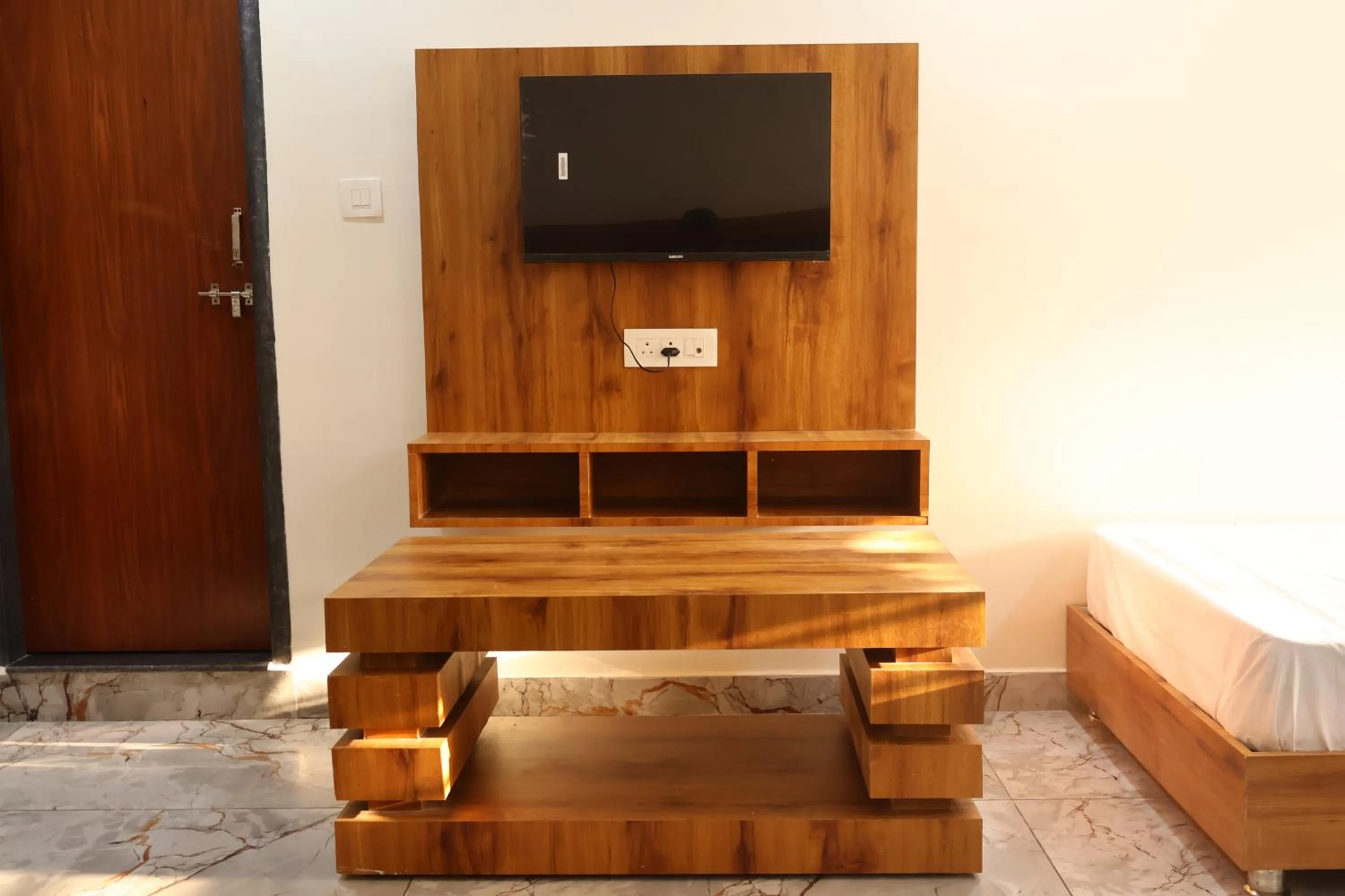 TV and multimedia in The Rajputana Palace