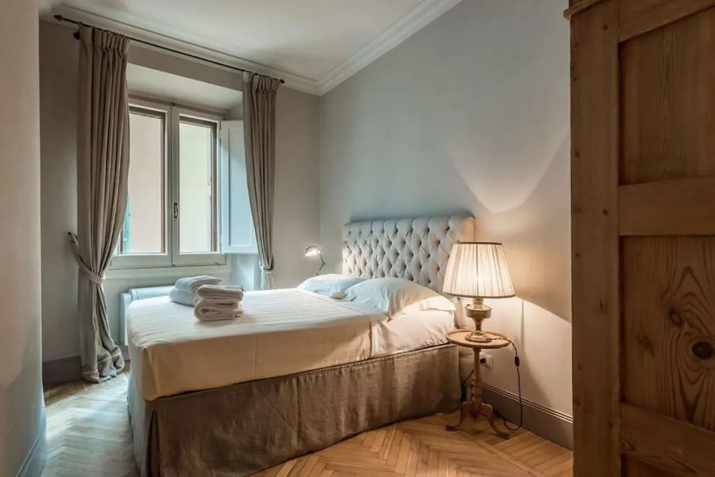 Bed in Luxury River View