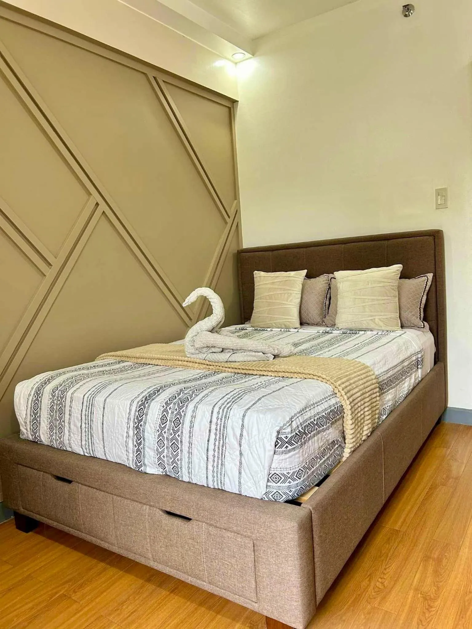 Bed in Camella Northpoint Condo