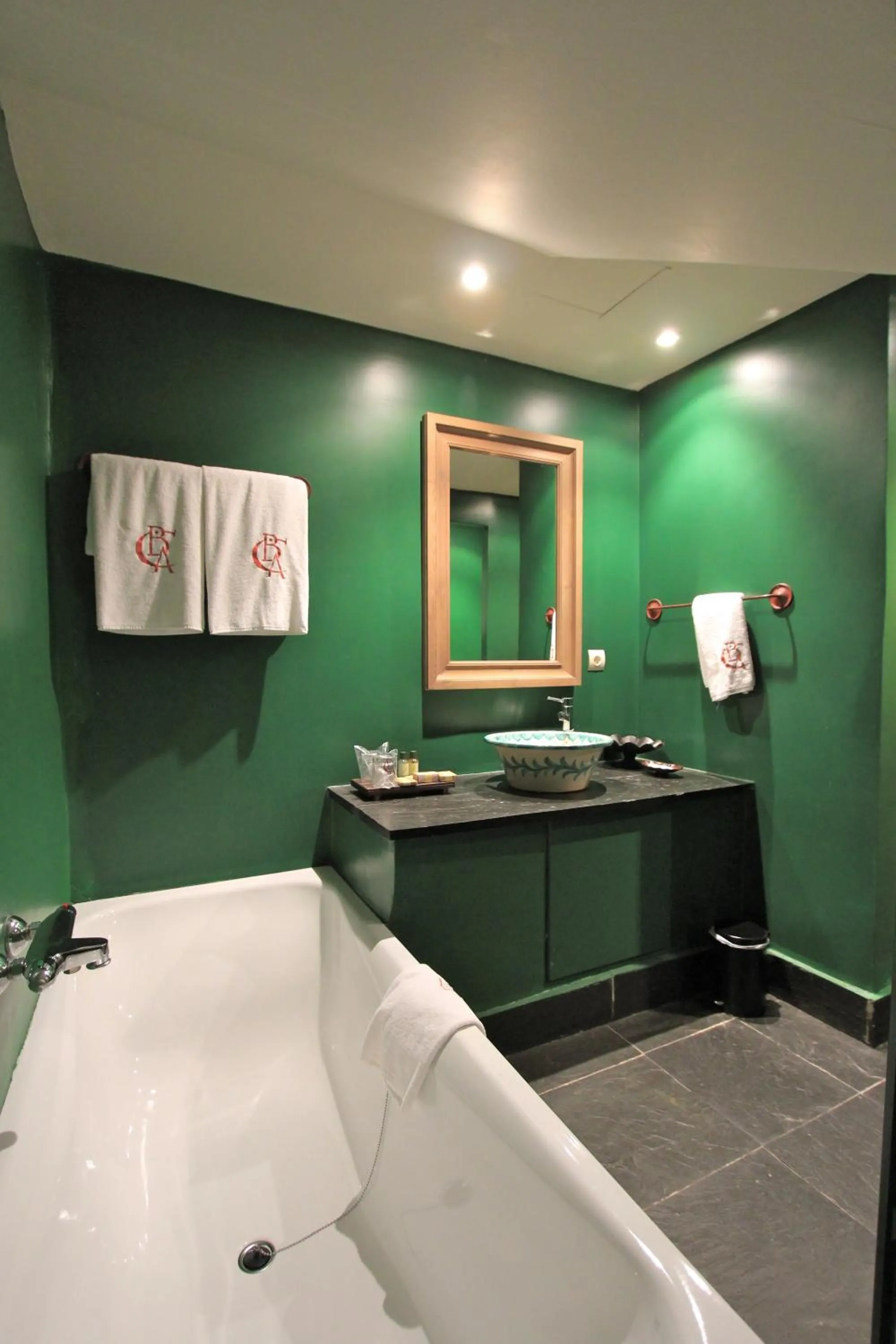 Bathroom in Posada Real Castillo del Buen Amor