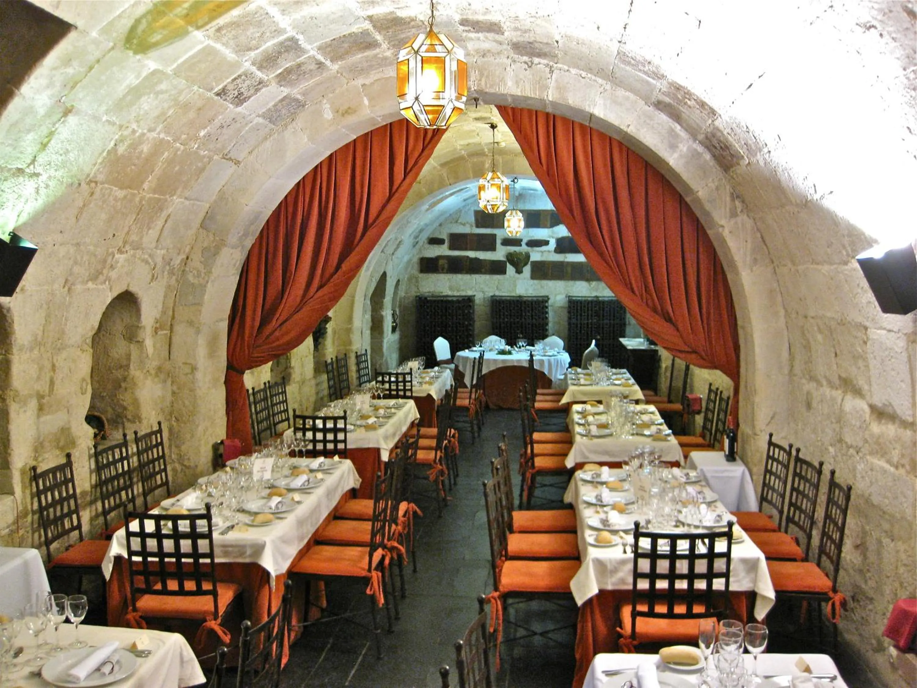 Restaurant/places to eat in Posada Real Castillo del Buen Amor