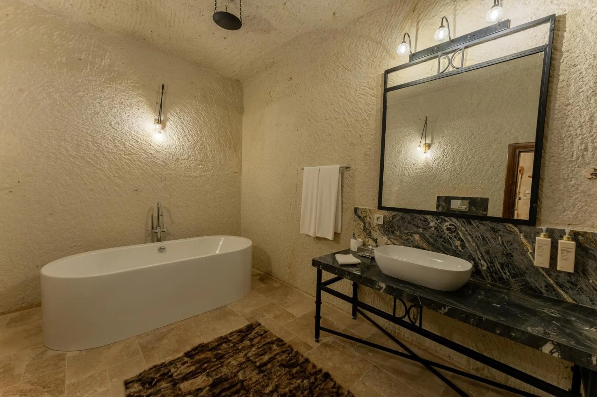 Bathroom in Asmalı Konak Cave Suites