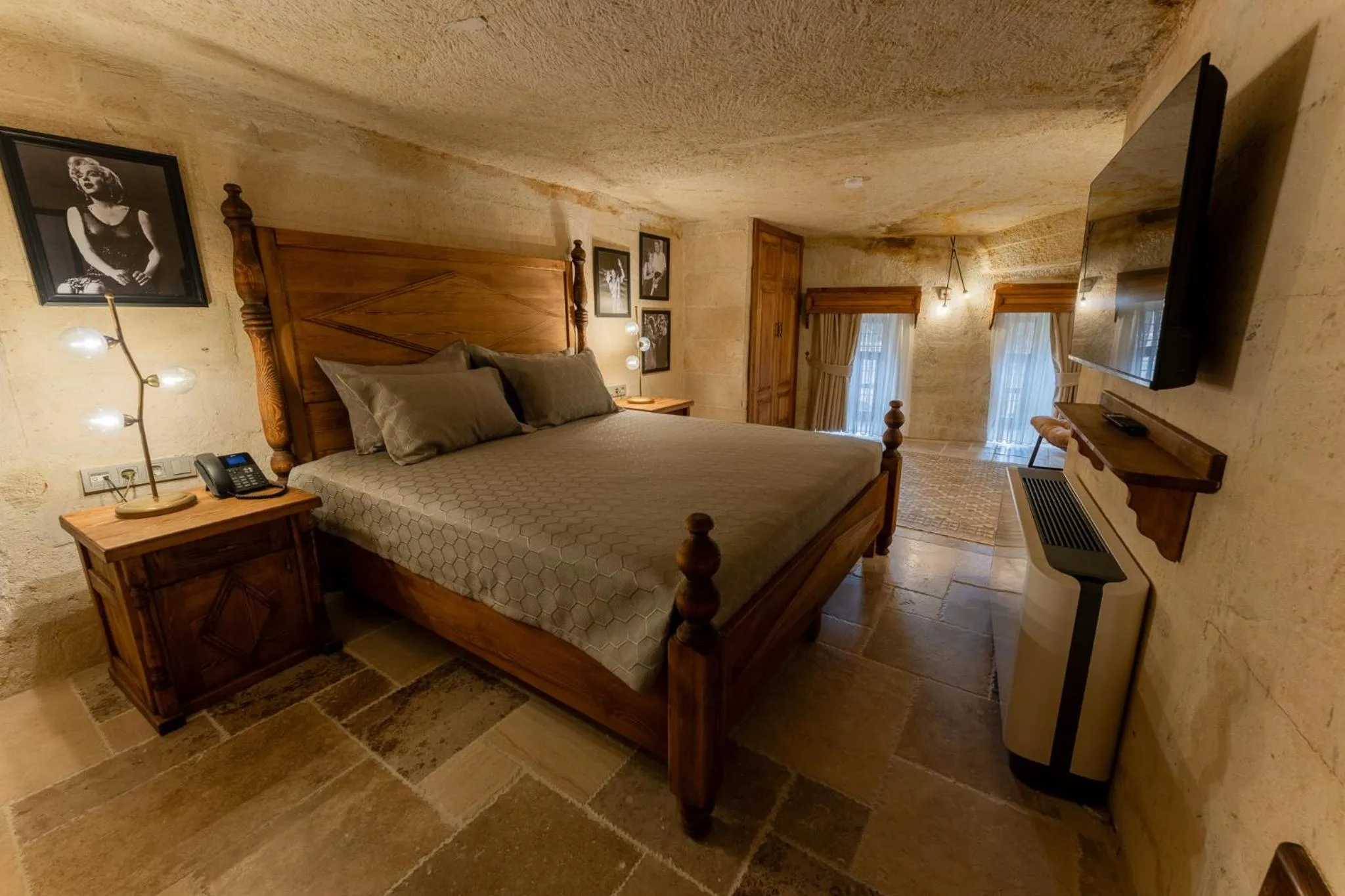 Bed in Asmalı Konak Cave Suites