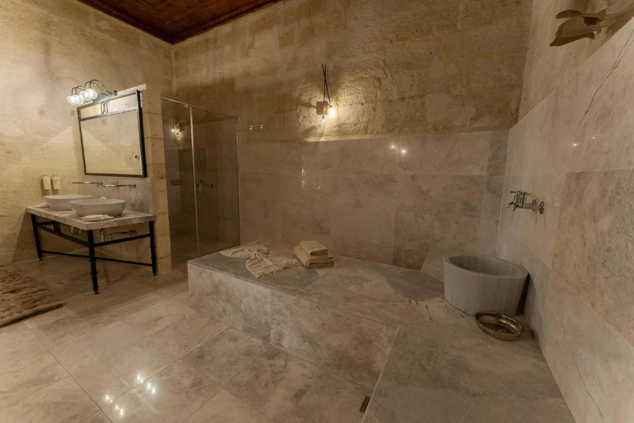 Public Bath in Asmalı Konak Cave Suites