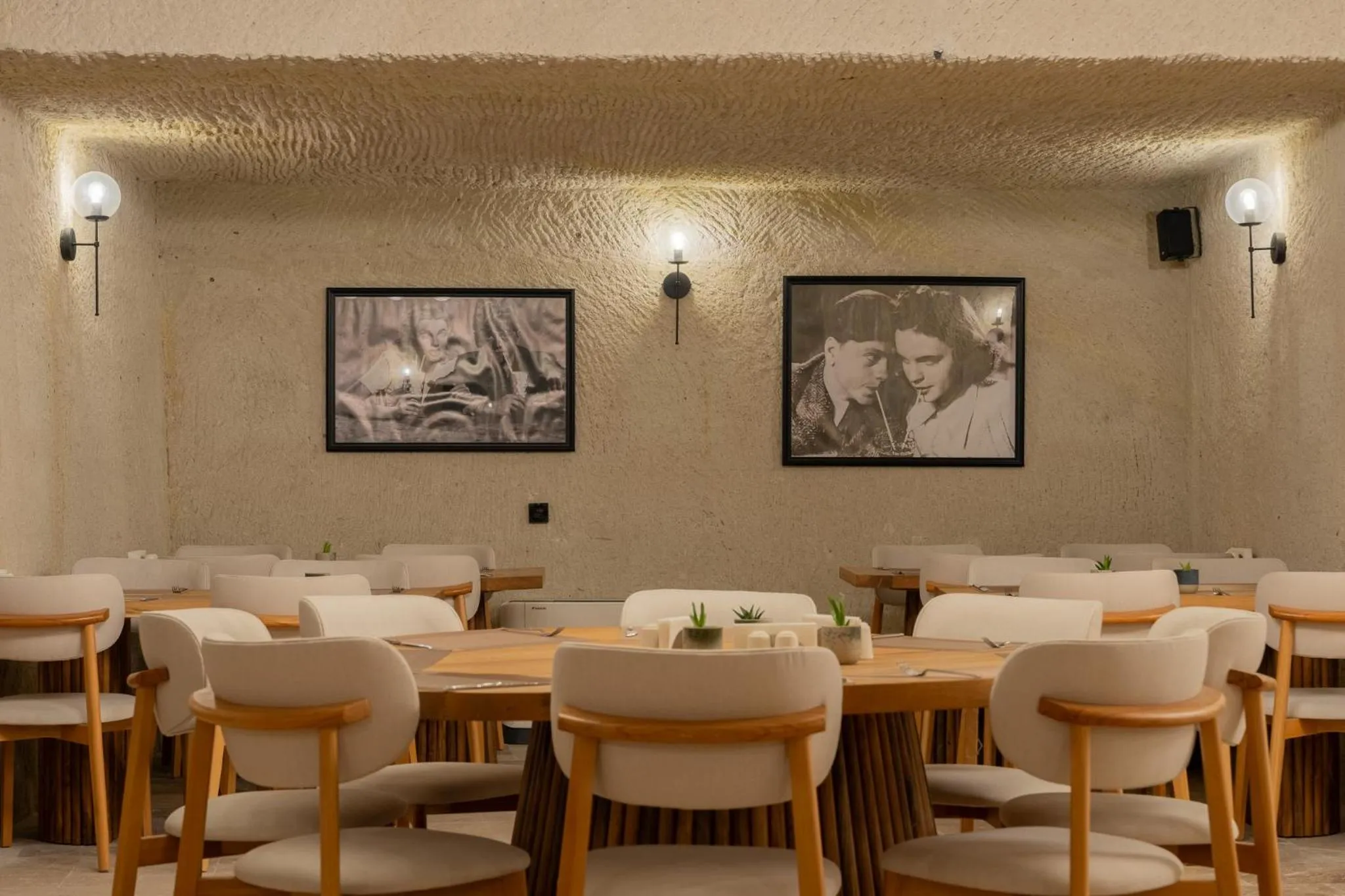 Restaurant/places to eat in Asmalı Konak Cave Suites