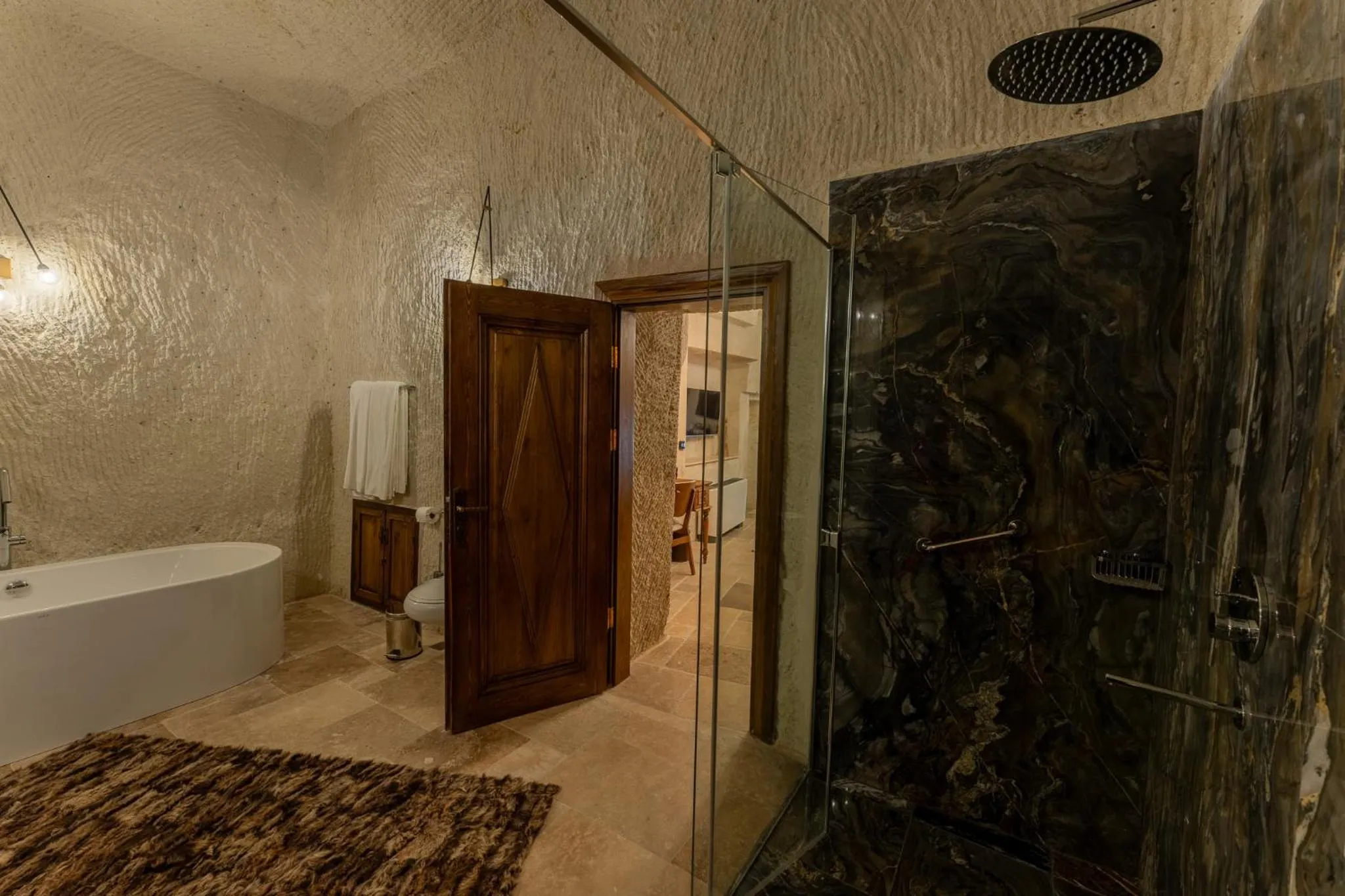 Shower in Asmalı Konak Cave Suites