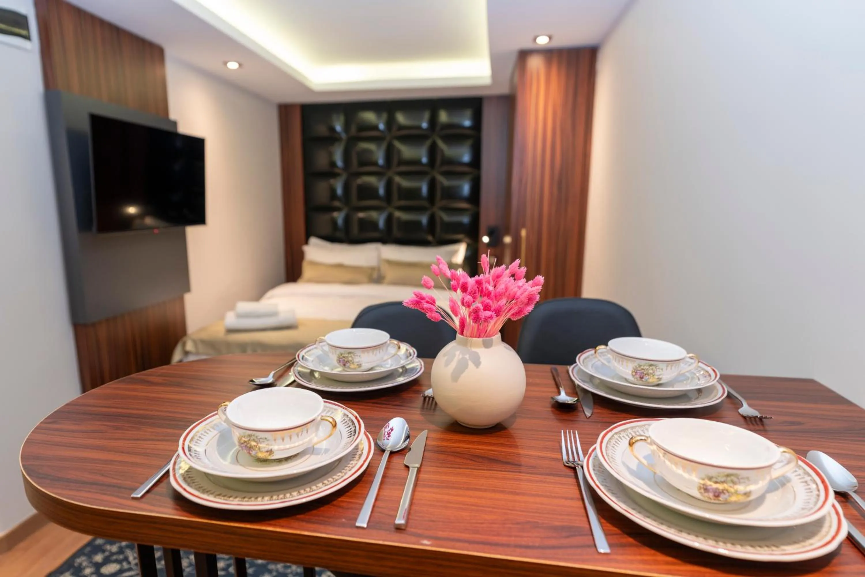 TV and multimedia in THE MUA LUXURY HOMEs