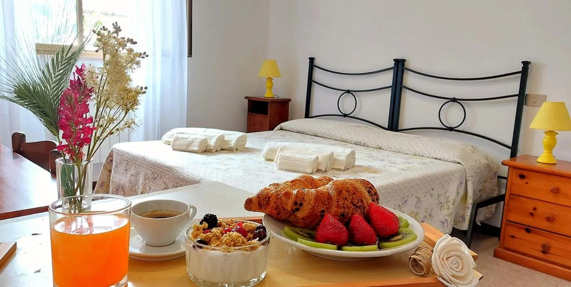 Double Room with Private Bathroom in Agriturismo Podere Verdicchio