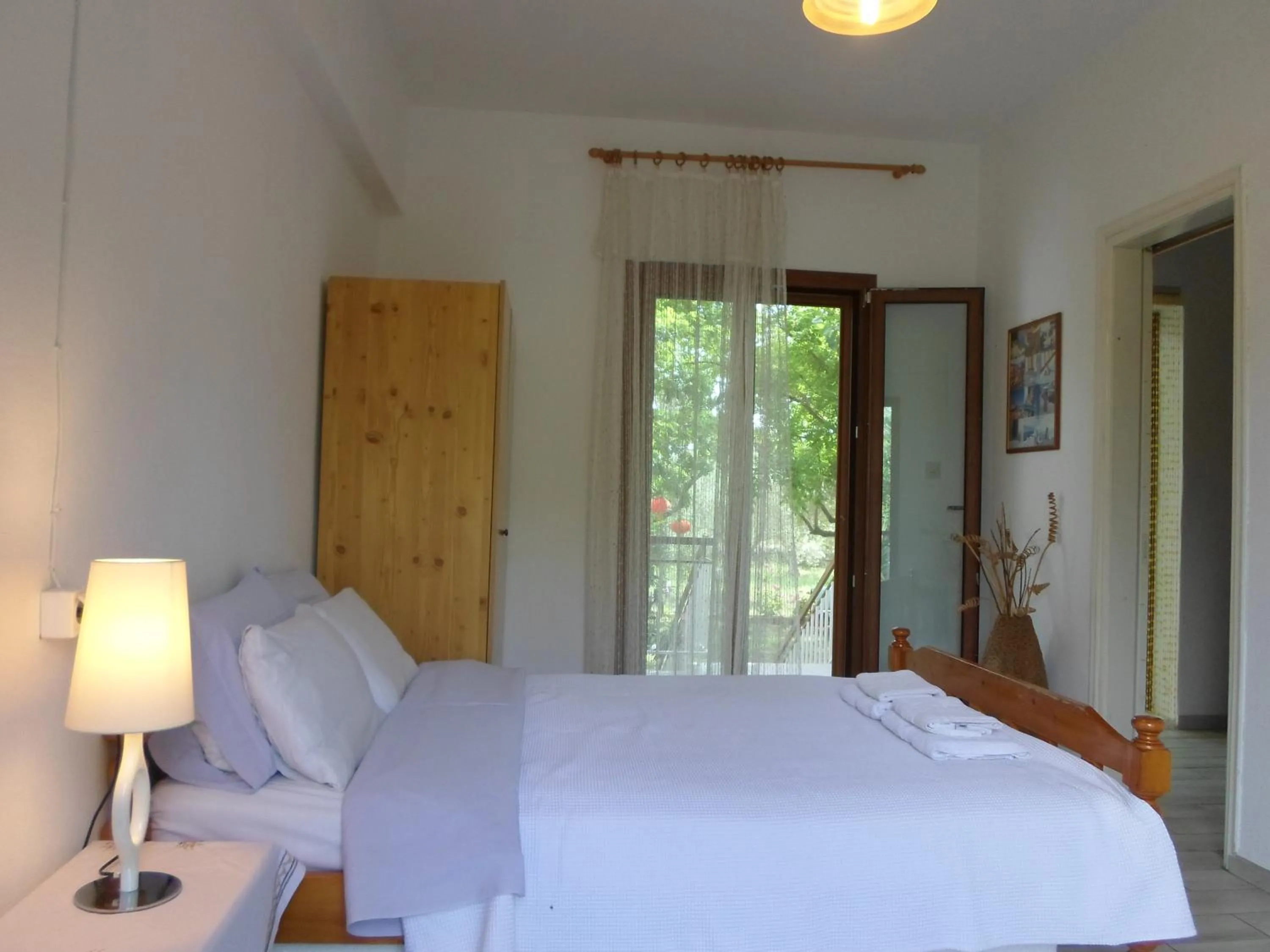 Bozelia Apartments
