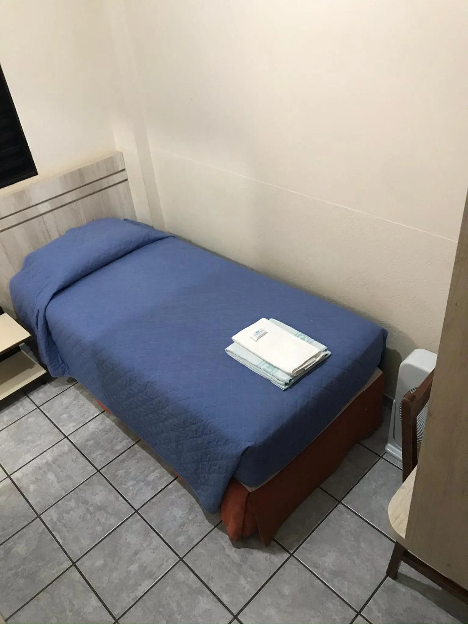 Bed in Hotel Colonial