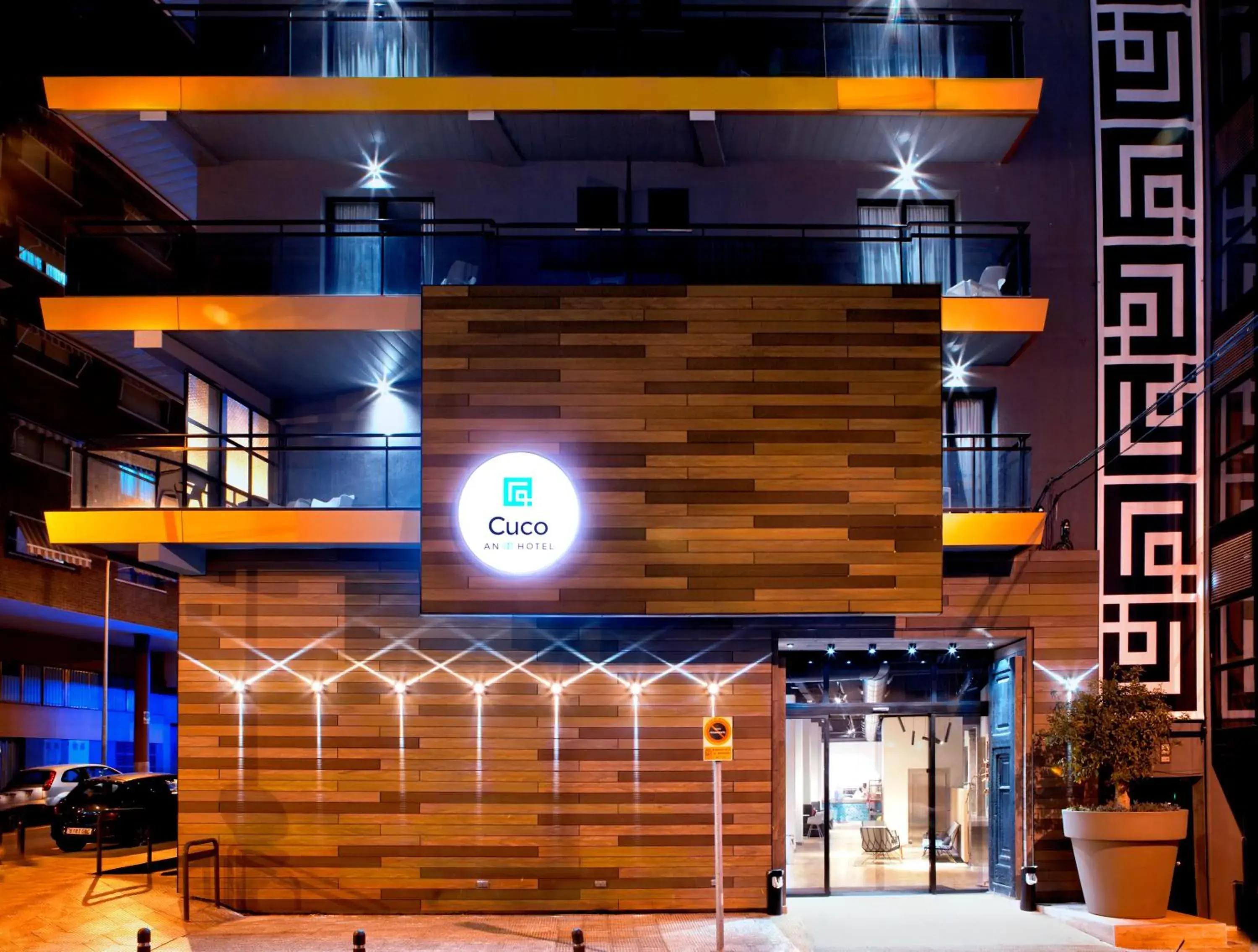 Facade/entrance in Hotel Cuco Facade/entrance in Hotel Cuco