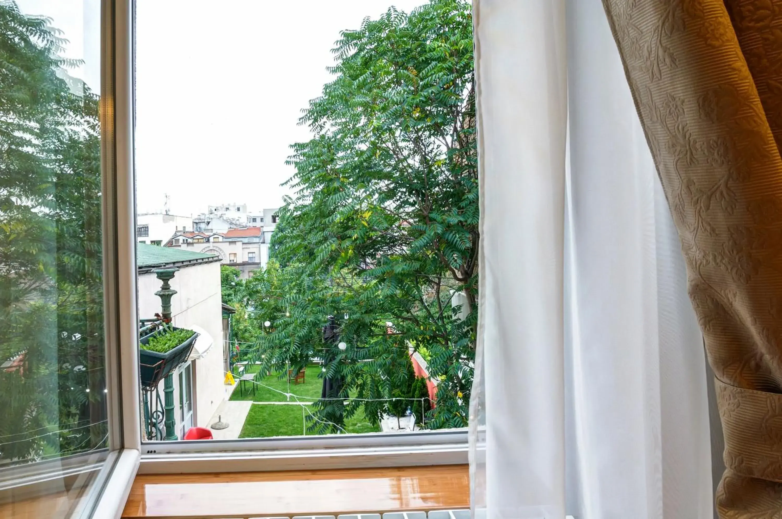 One-Bedroom Apartment with Balcony in Bed & Breakfast Garden40 One-Bedroom Apartment with Balcony in Bed & Breakfast Garden40