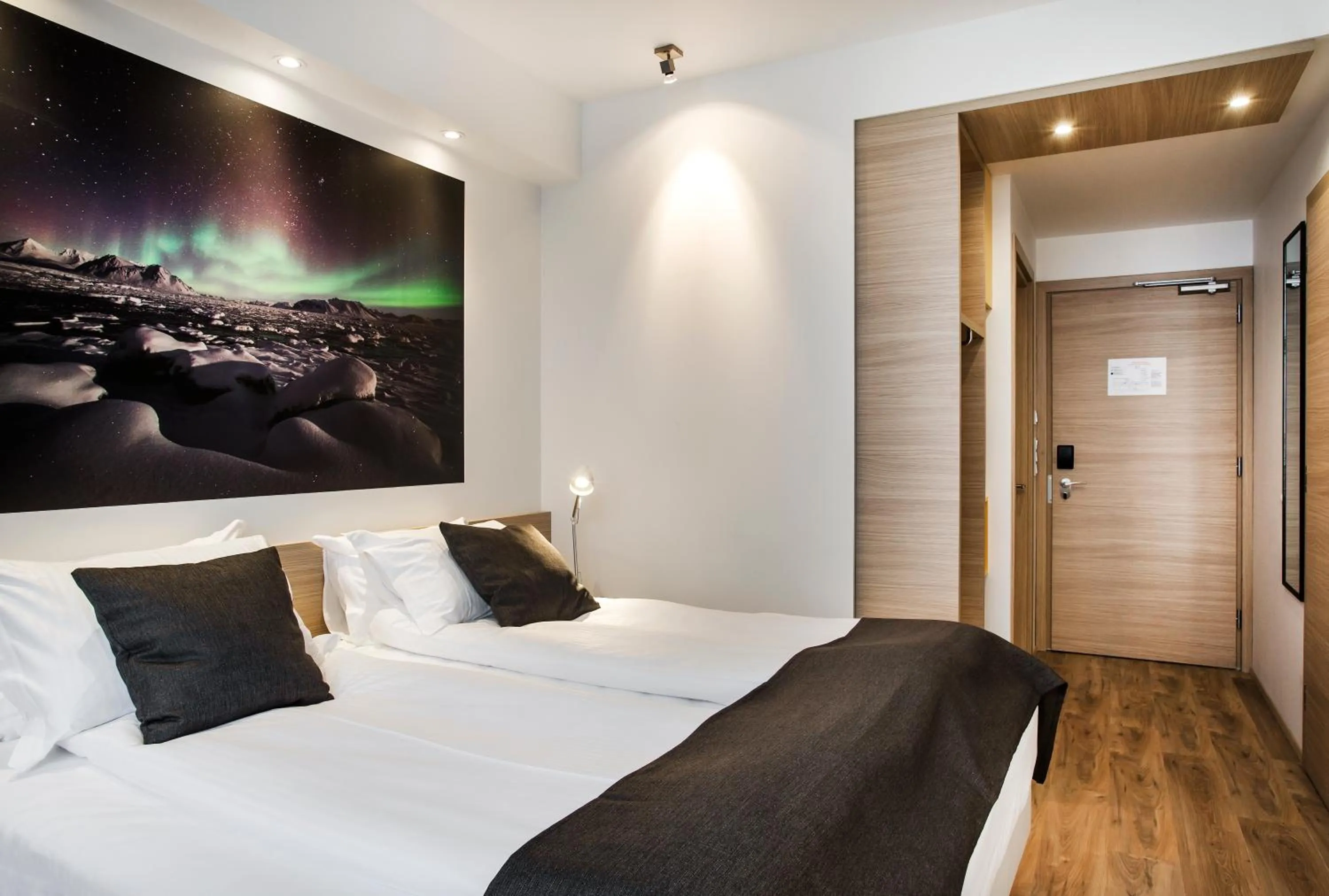 Economy Double Room in Storm Hotel by Keahotels