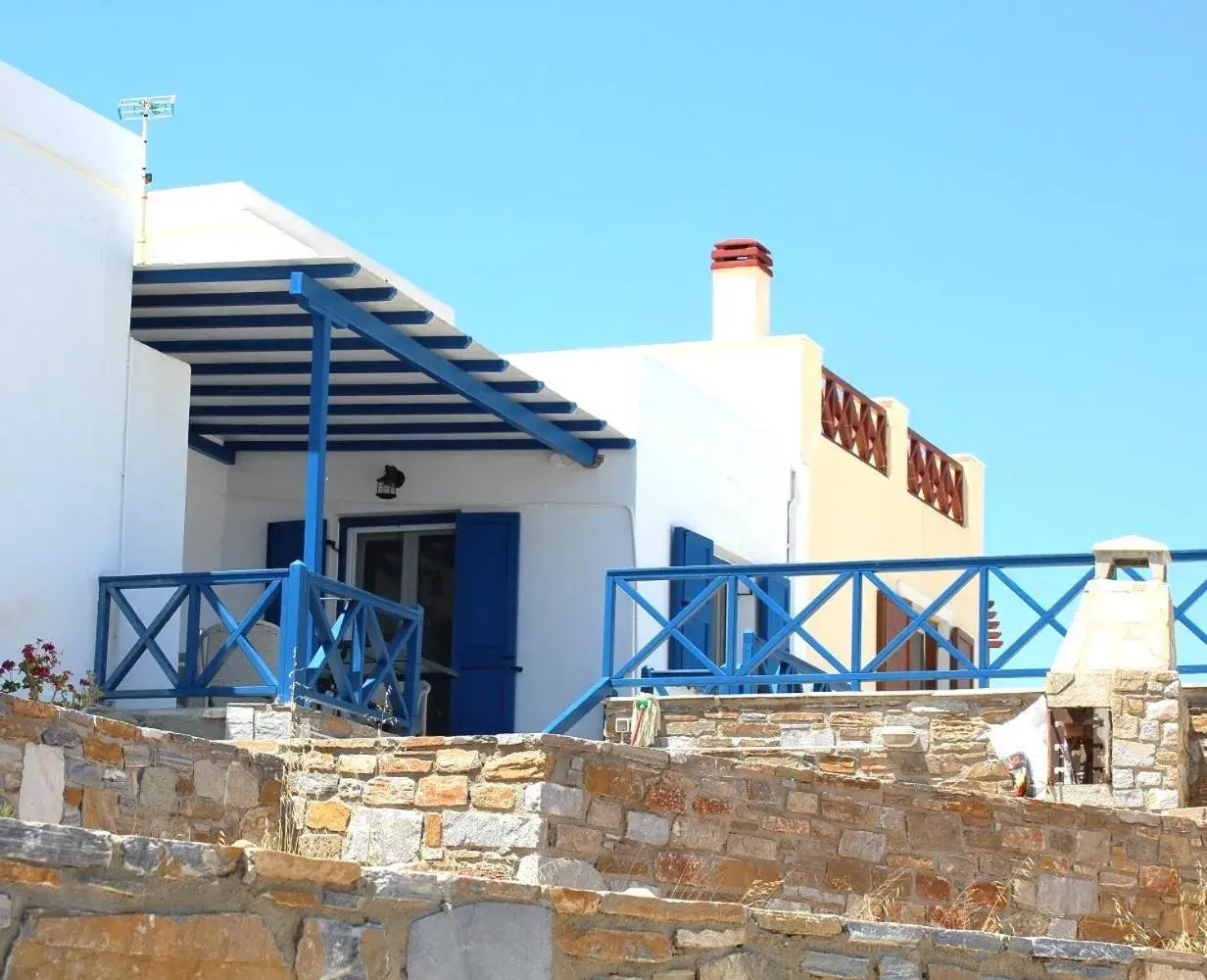 Endless Blue from Syros - Fabrika House 1 & 2 Endless Blue from Syros - Fabrika House 1 & 2