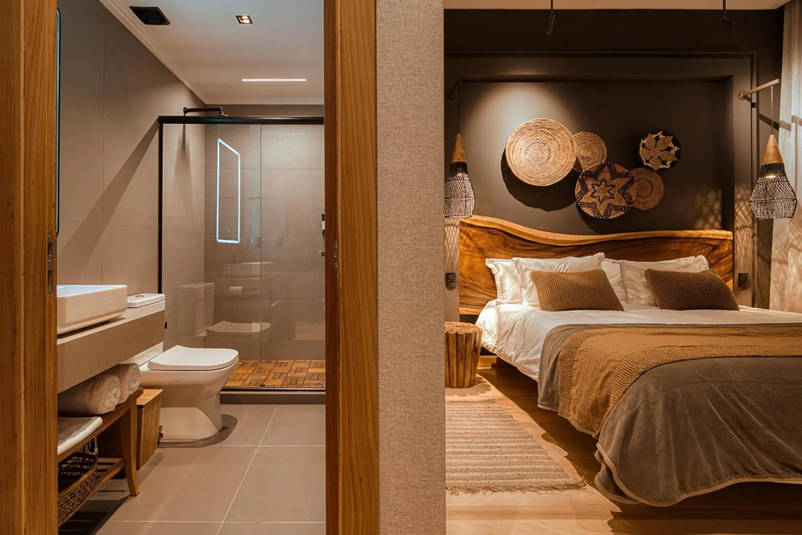 Bathroom, Bed in Mater Hotel