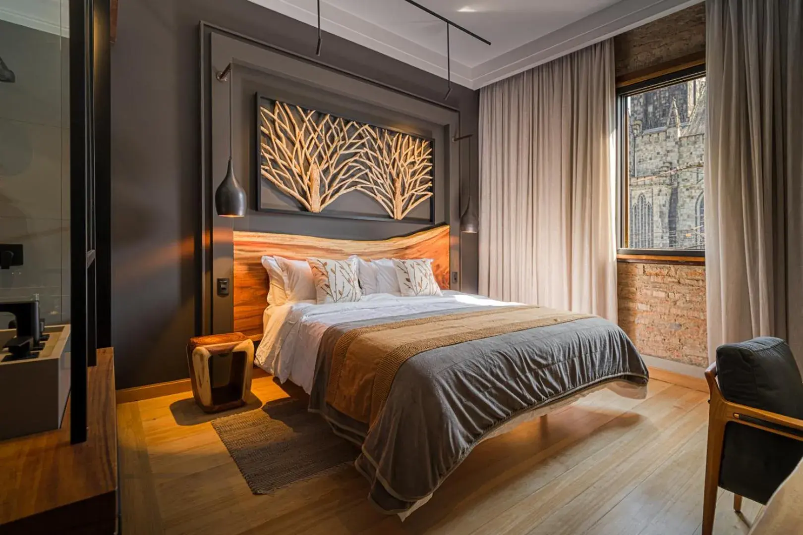 Deluxe Double Room with Bath in Mater Hotel Deluxe Double Room with Bath in Mater Hotel