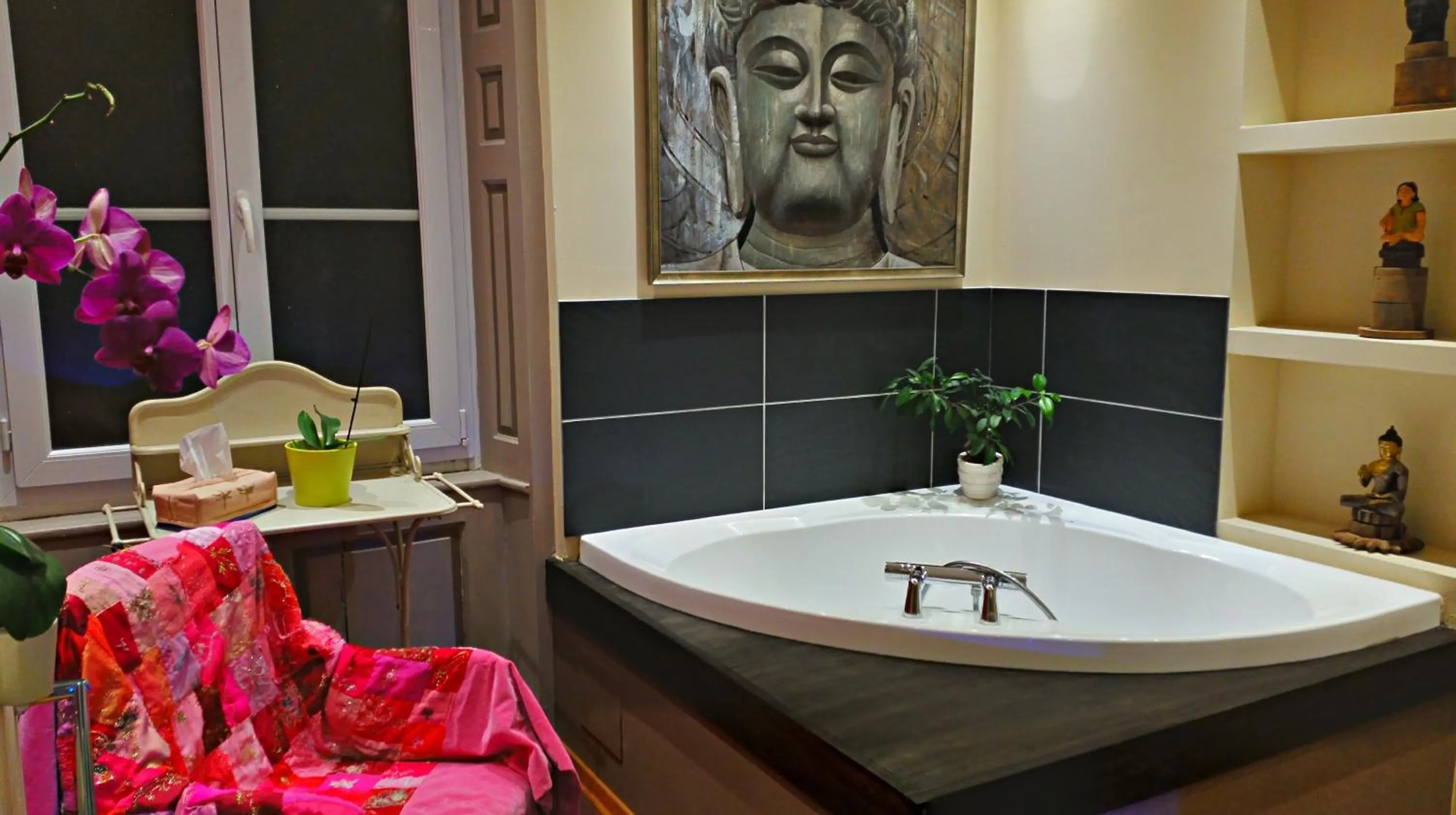 Bathroom in La Chouette Maison - Chambres d'hôtes et Gîte en Ville