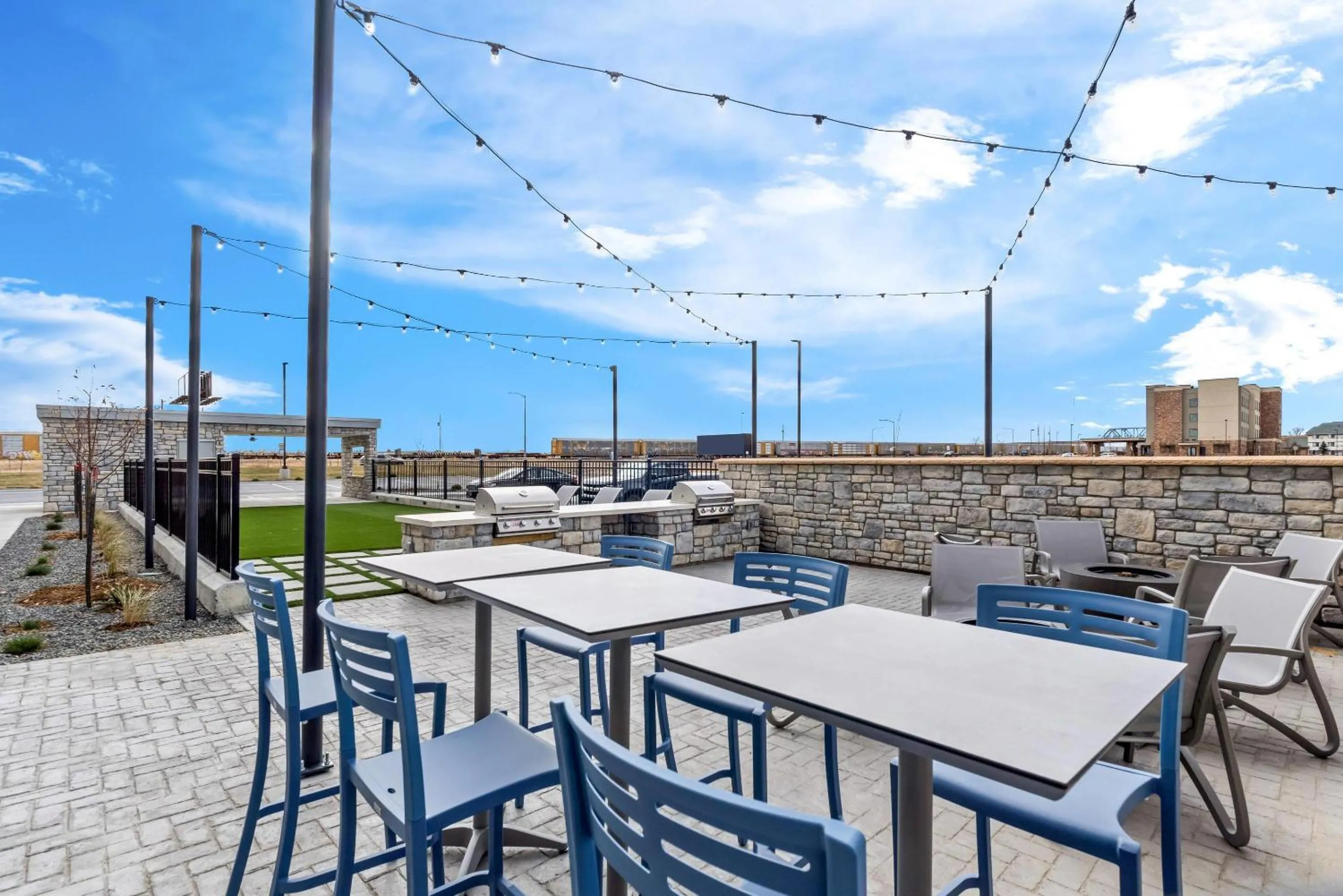 BBQ facilities in Everhome Suites Cheyenne