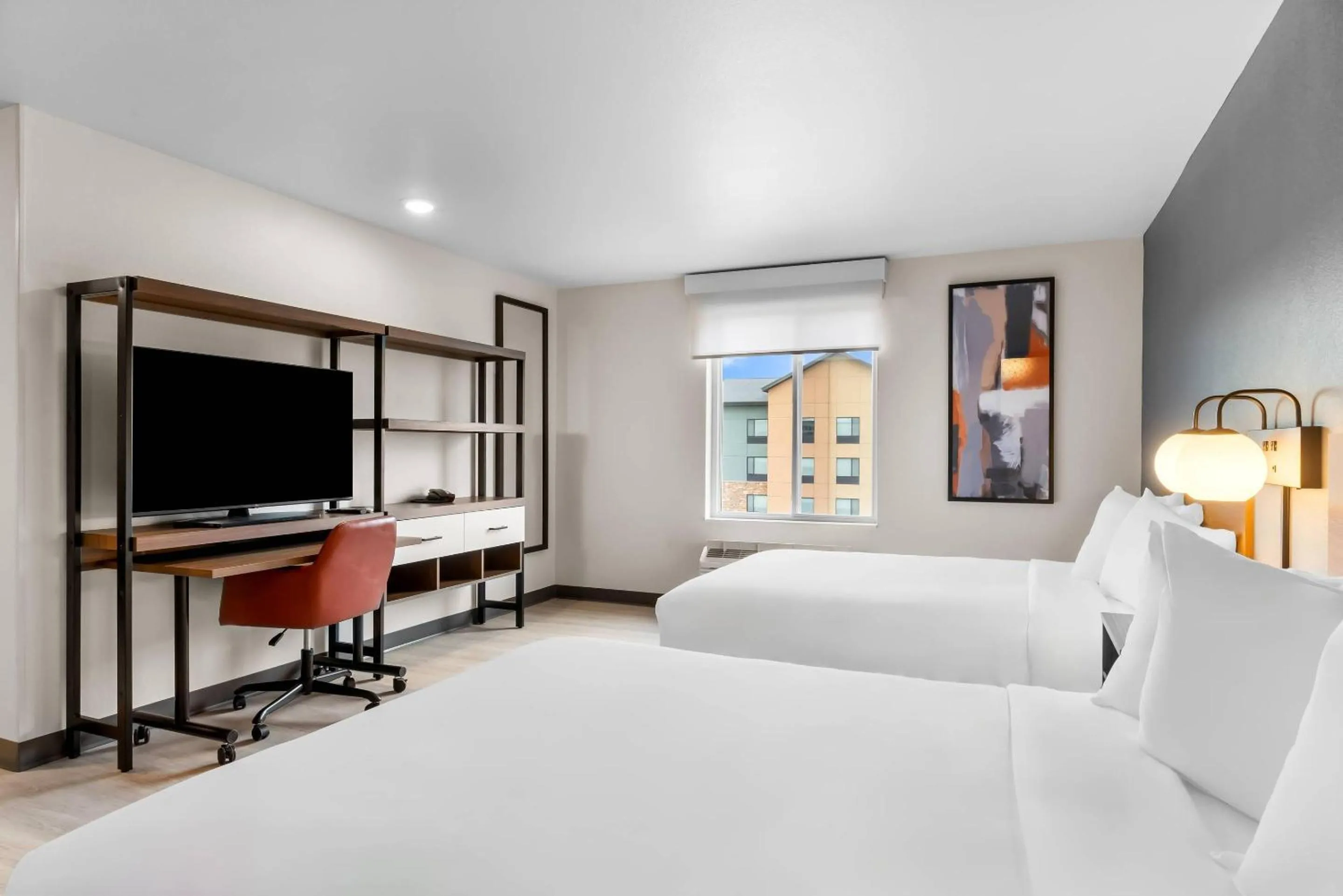 Bed in Everhome Suites Cheyenne