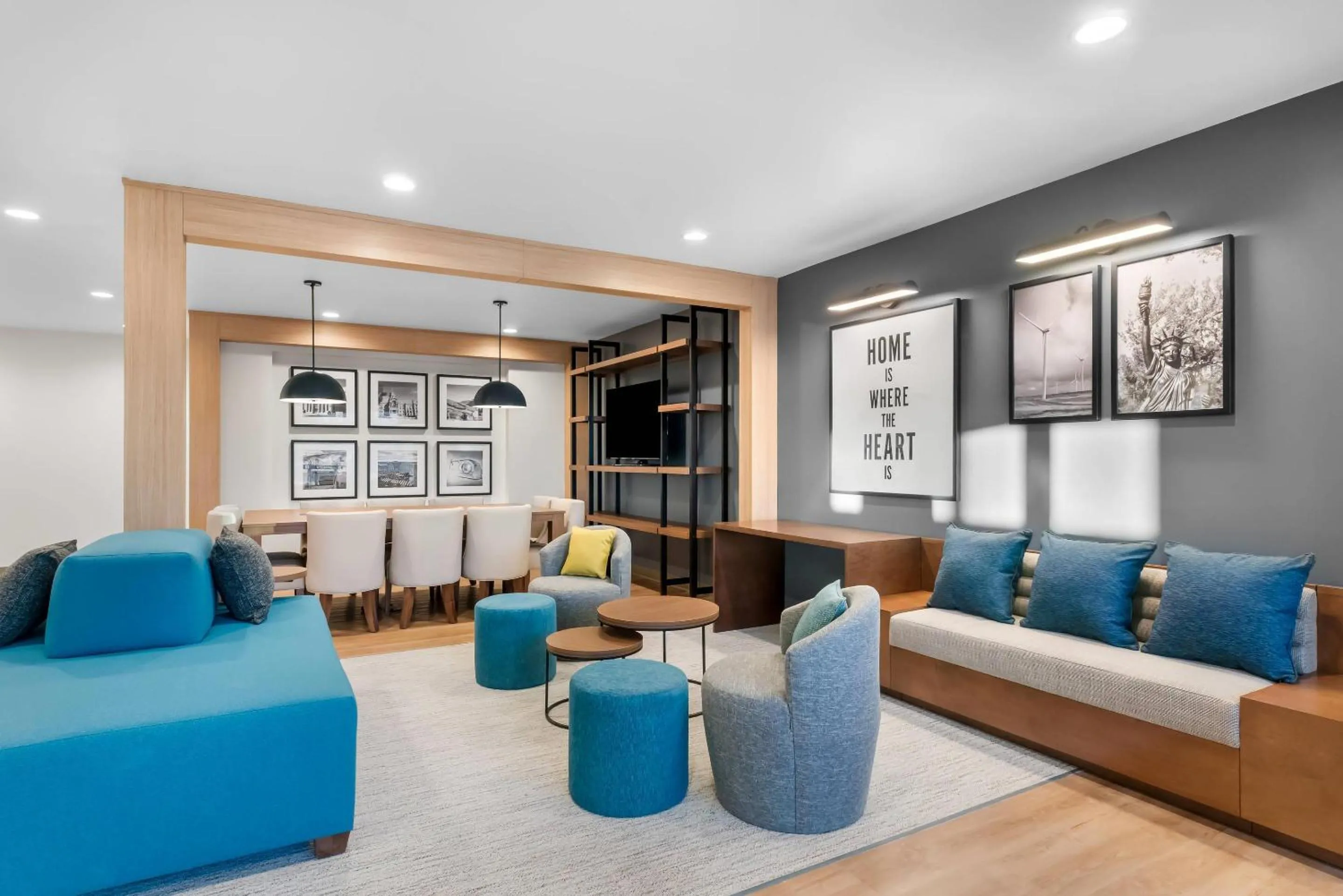Lobby or reception in Everhome Suites Cheyenne