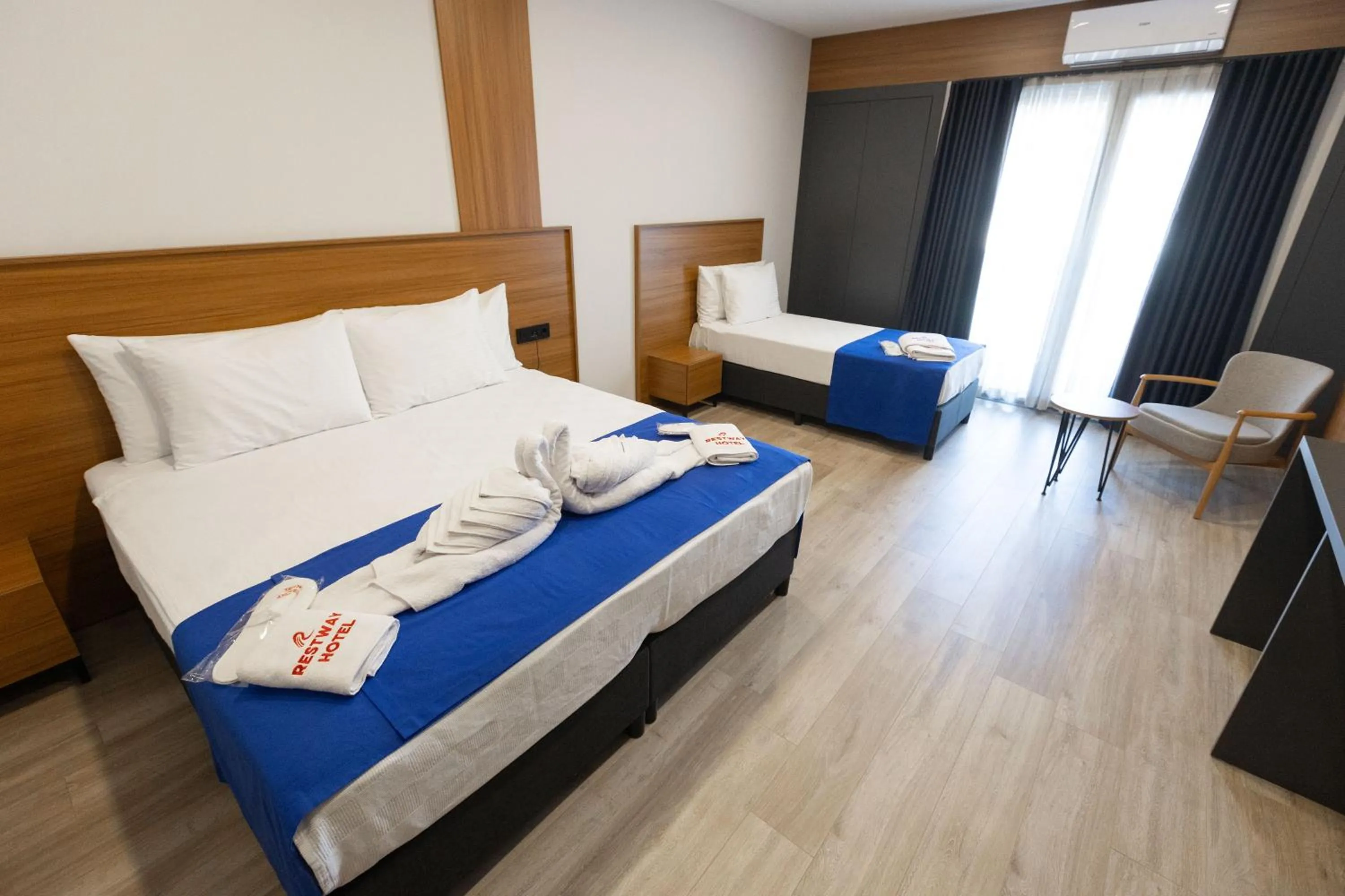 Photo of the whole room, Bed in Restway Hotel