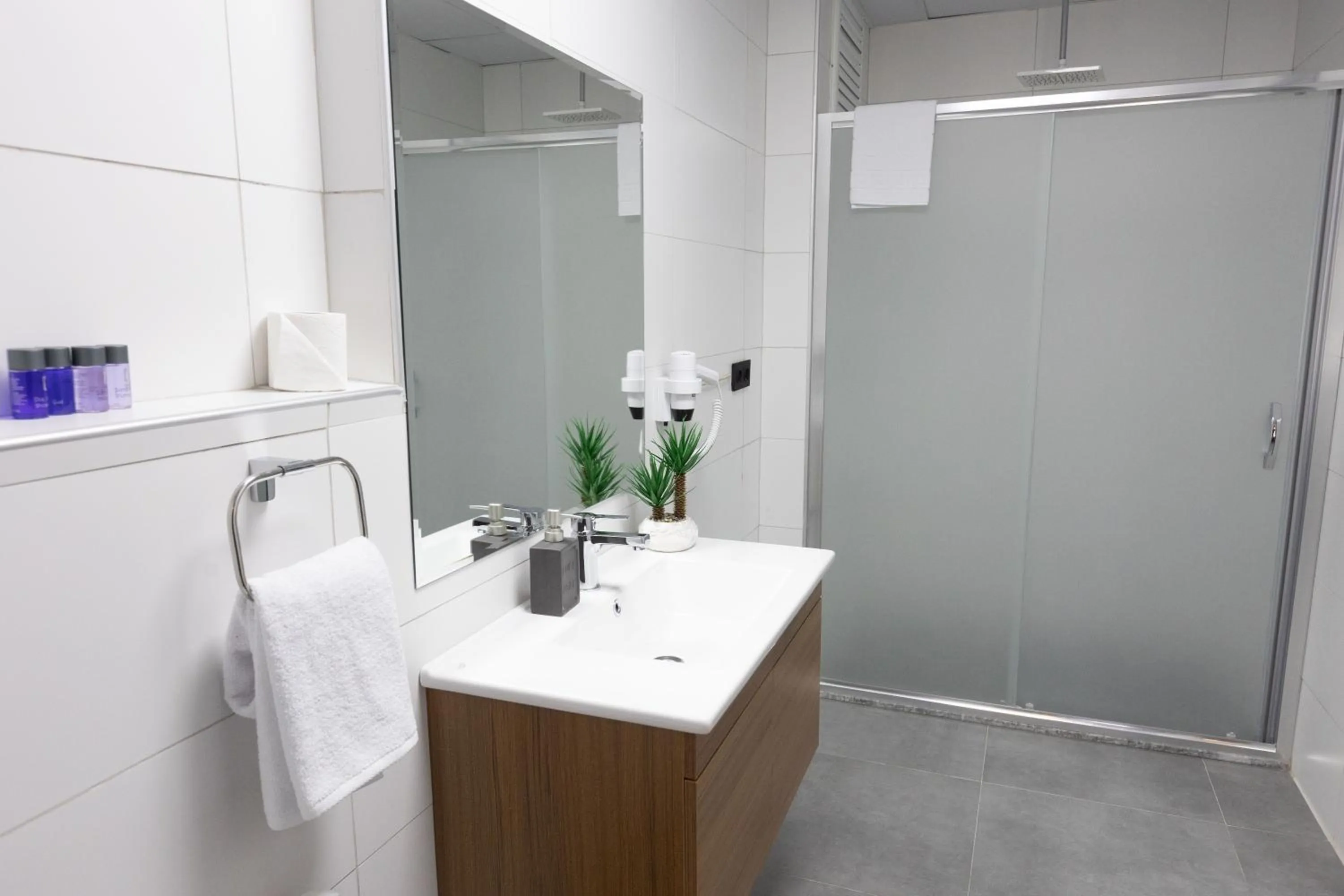 Toilet in Restway Hotel