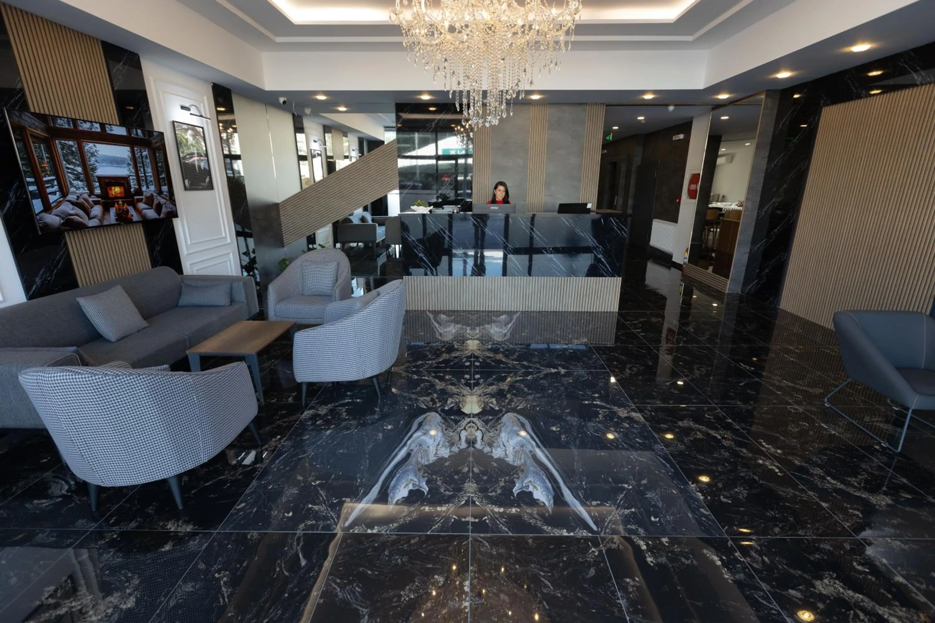 Lobby or reception in Restway Hotel