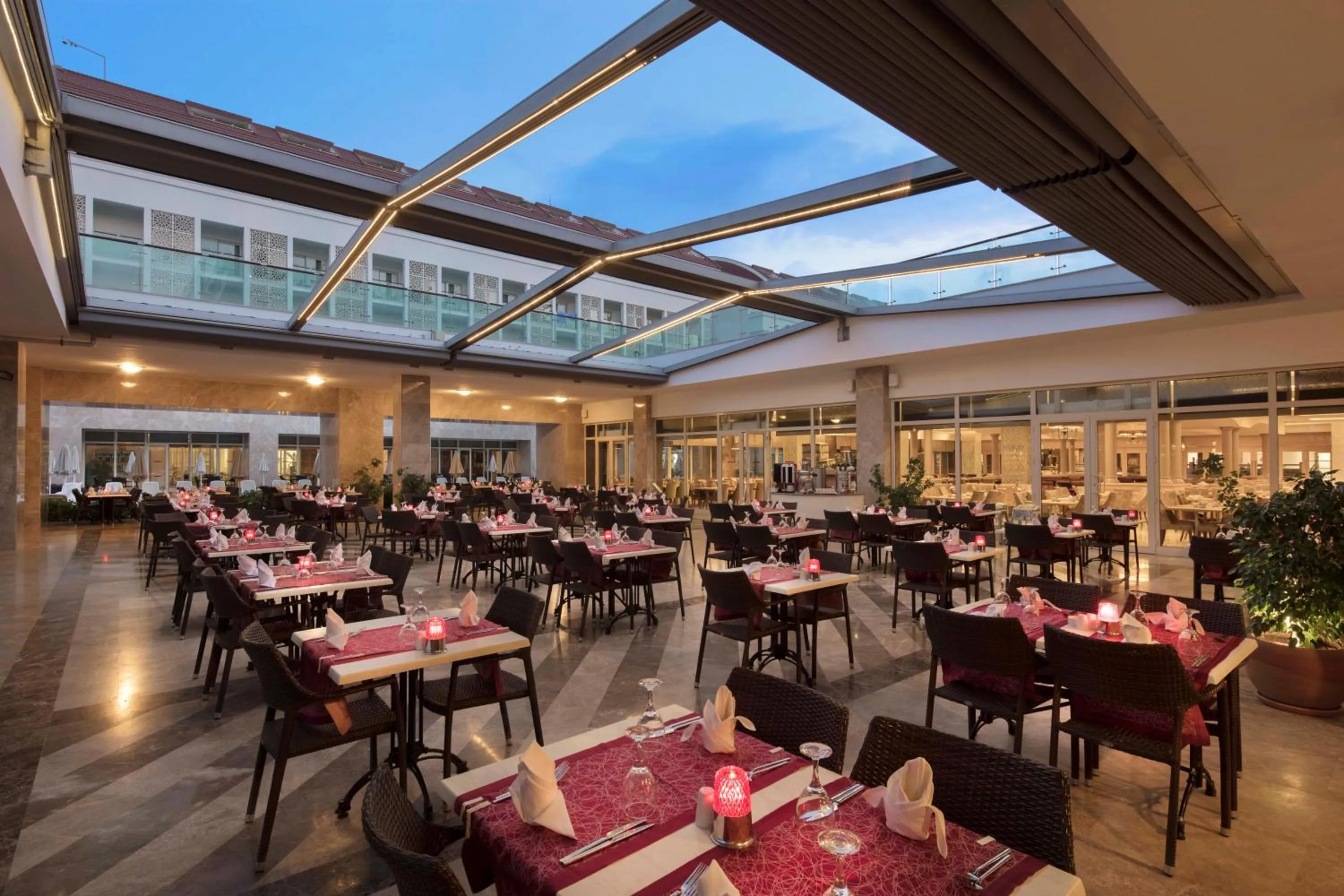 Restaurant/places to eat in Sentido Trendy Verbena Beach Hotel